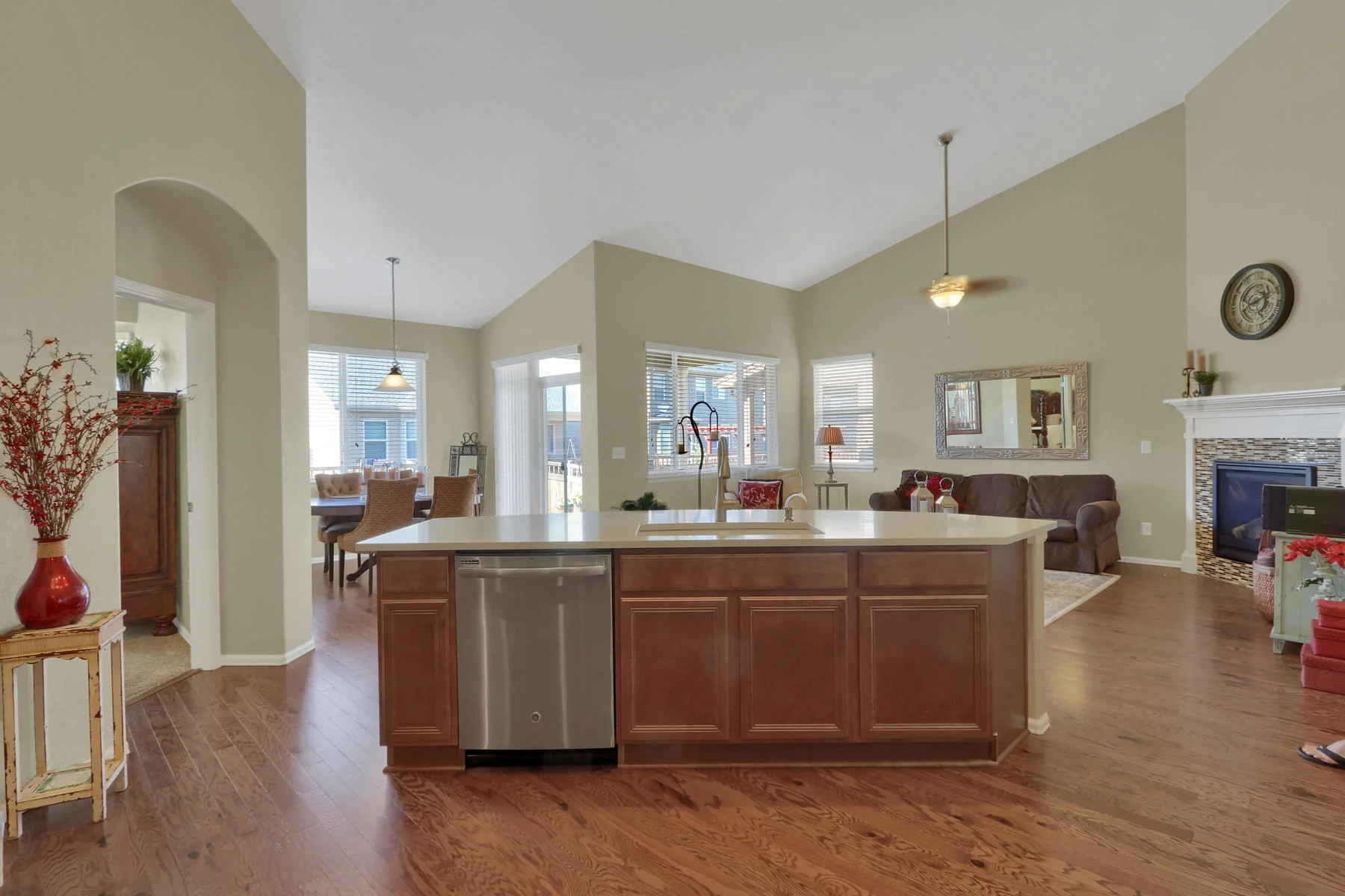 5181 Delphinium Cir Brighton-009-011-Kitchen-MLS_Size.jpg