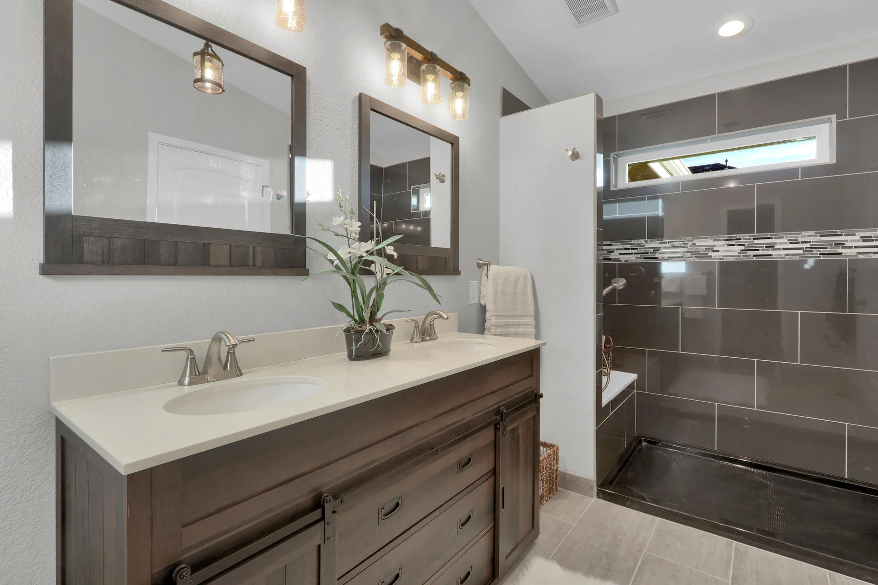 16557 W 78th Pl Arvada CO-028-9-Bathroom-MLS_Size.jpg