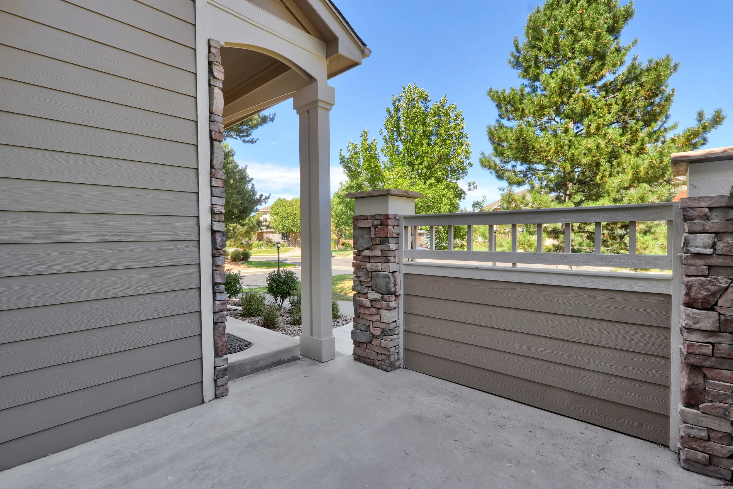 16881 W 63rd Place Arvada CO-print-003-001-Patio-4200x2800-300dpi.jpg