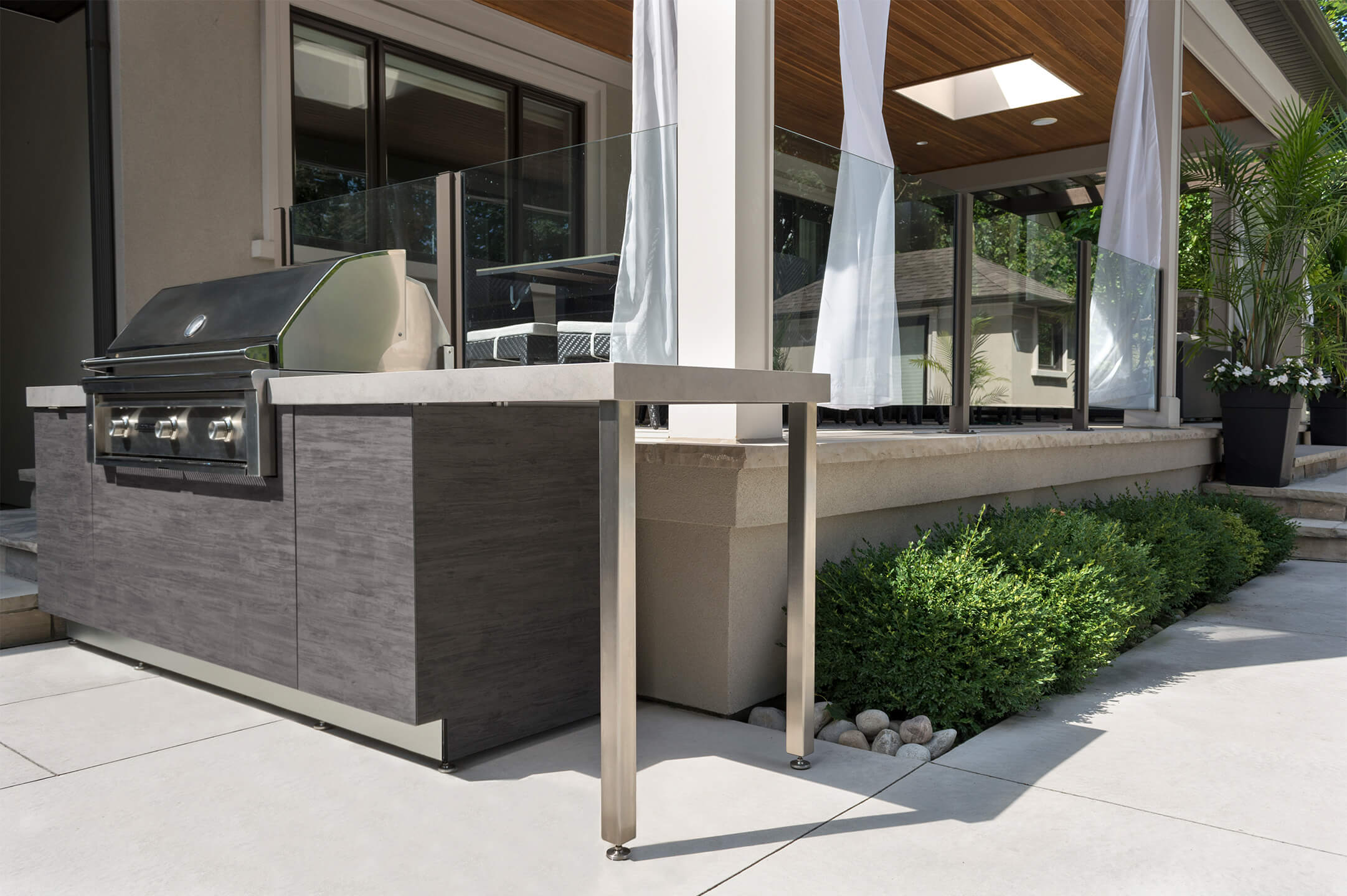 Garden Living - Outdoor Kitchens 8.jpg