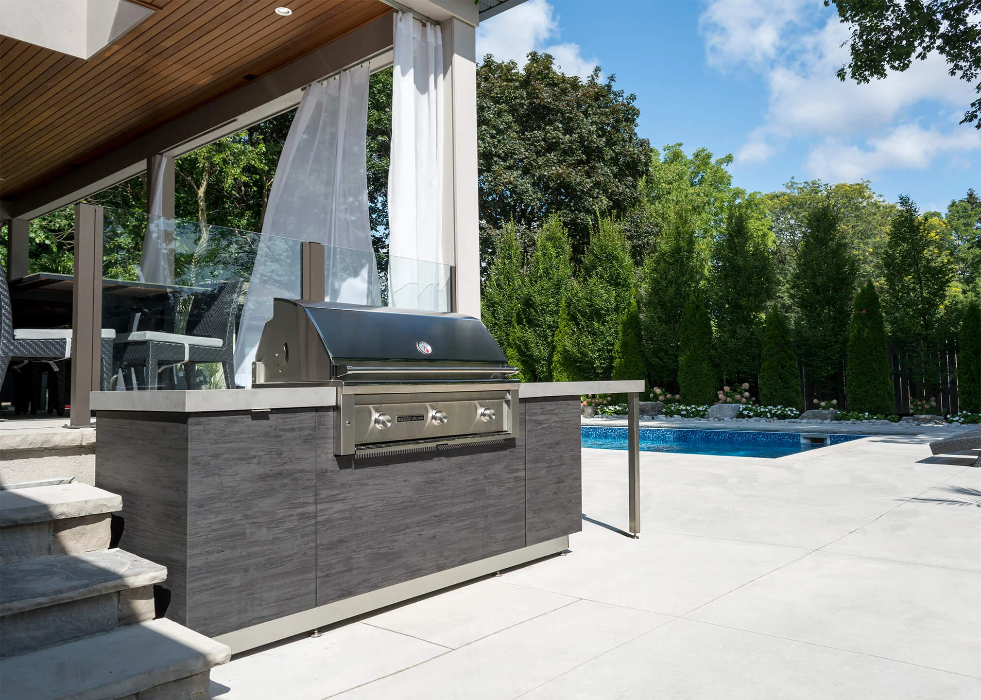 Garden Living - Outdoor Kitchens.jpg