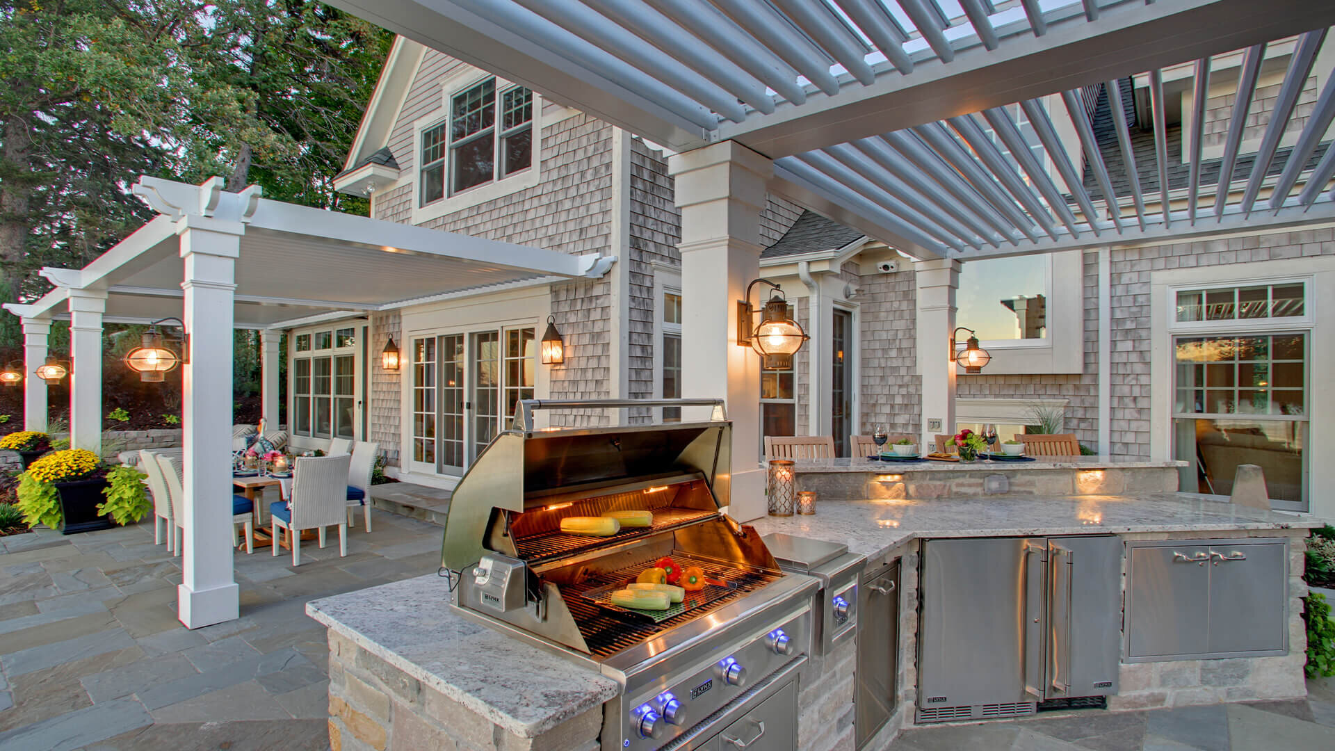 struxure-louvered-pergola-toronto.jpg