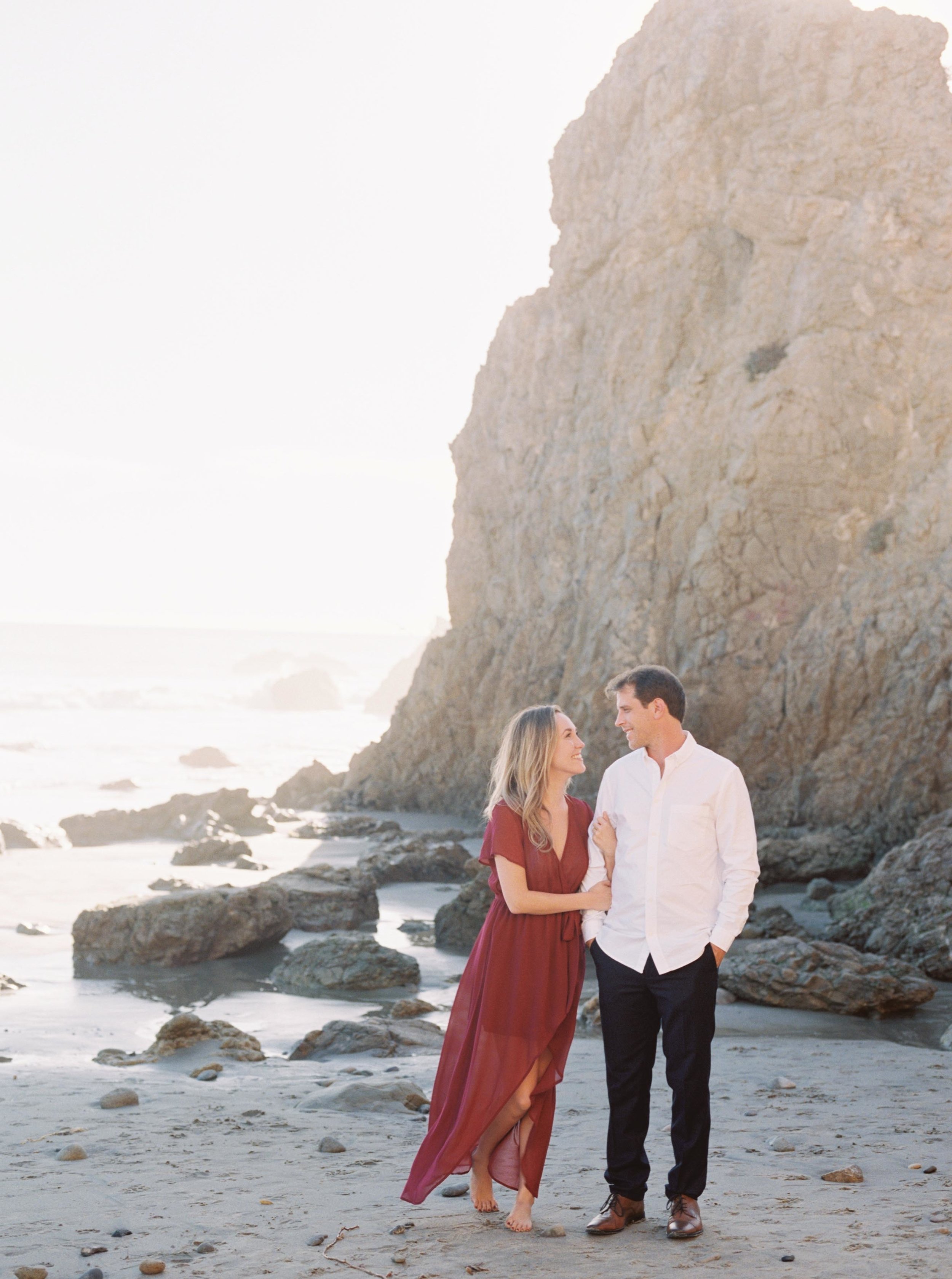 ELMATADOR_FUJI400H_MALIBU_LOSANGELES_PHOTOGRAPHER_WEDDING_ENGAGEMENT_STYLEMEPRETTY_FILM_BEACH_SOCAL_KATELROSEPHOTOGRAPHY_005.jpg