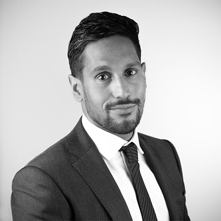 Gordon-Carver-IMG_4131_BW_Large_July-2019-cropped.jpg