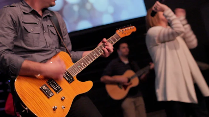 worship-team_sm1.jpg