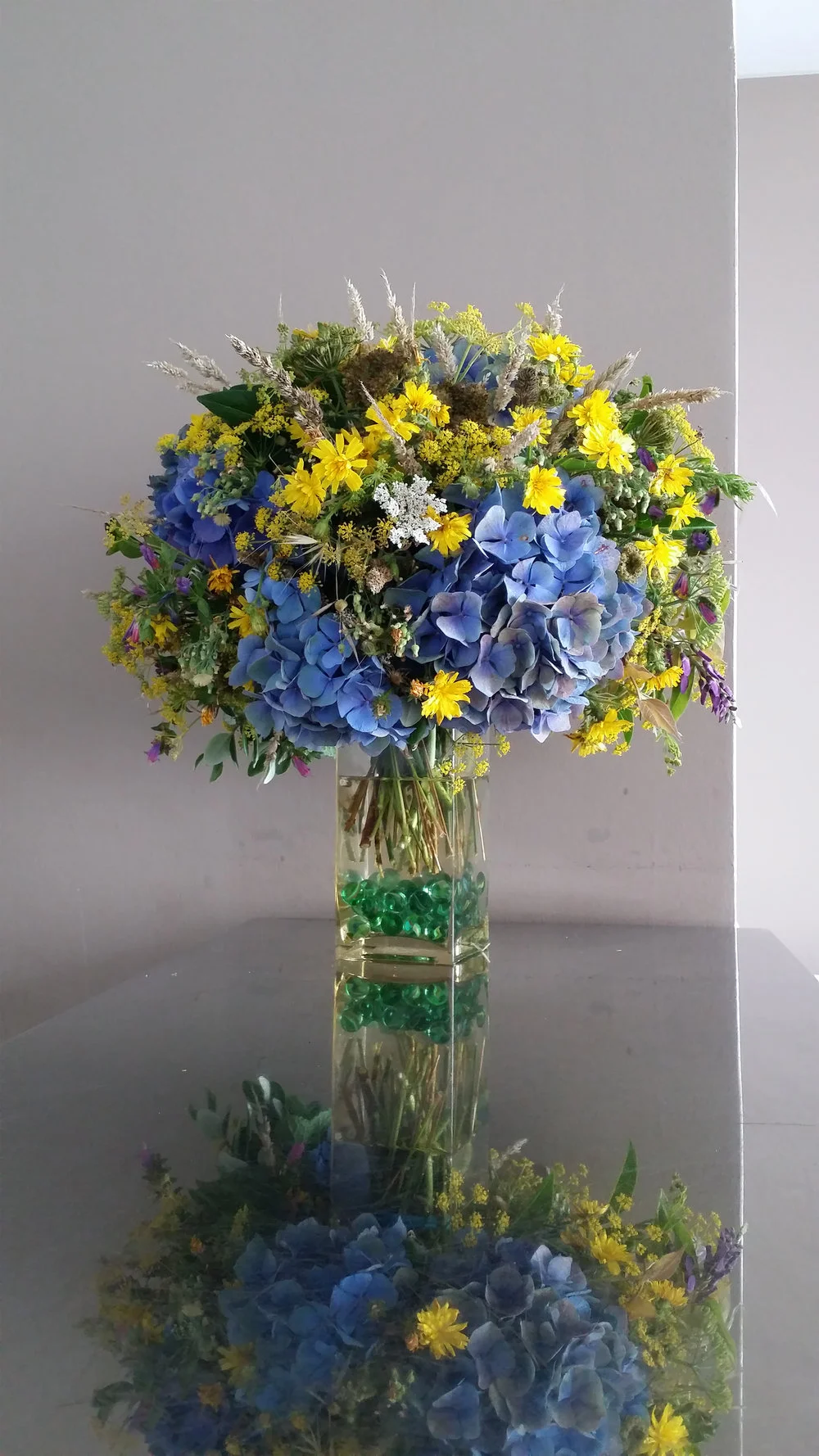 Square+Glass+Vase.jpg