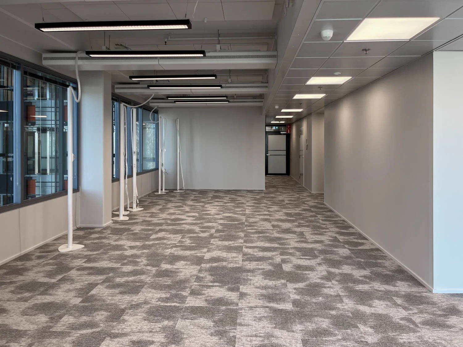 Itsehallintokuja 4, Perkkaa