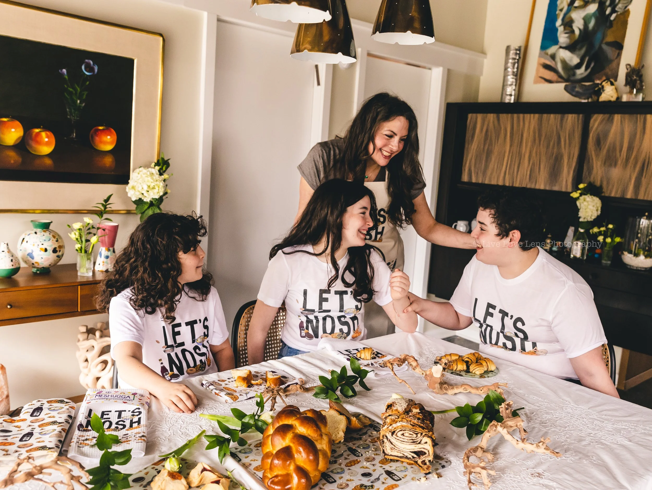 Mrs Meshugga Pesach 2023-8.jpg