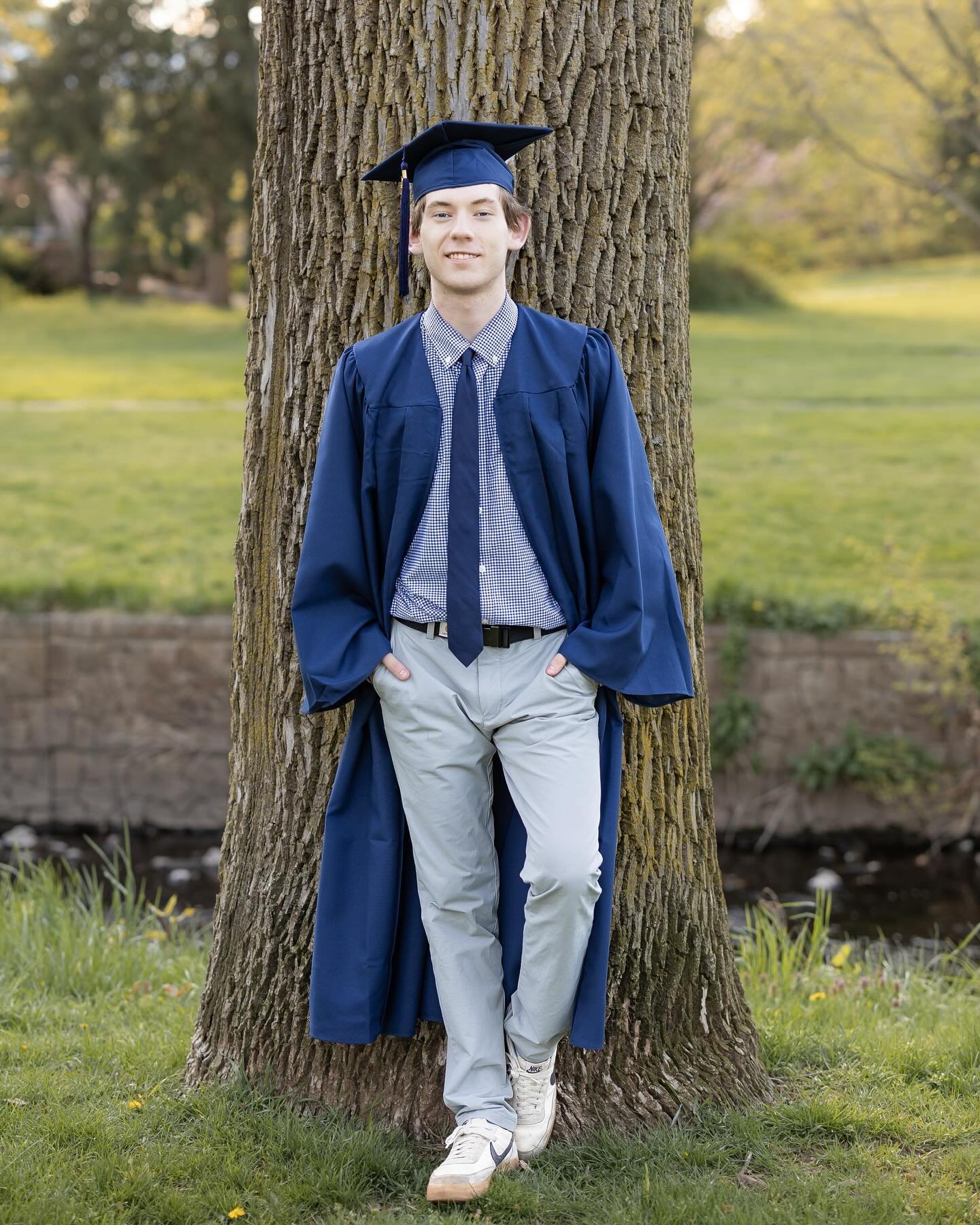 Another amazing graduation session with such a great kid! {swipe} Off to study business and crush his next chapter! 🎓👏These sessions are so much fun. I just added a bunch of availability to my booking site &mdash; let&rsquo;s capture this time toge