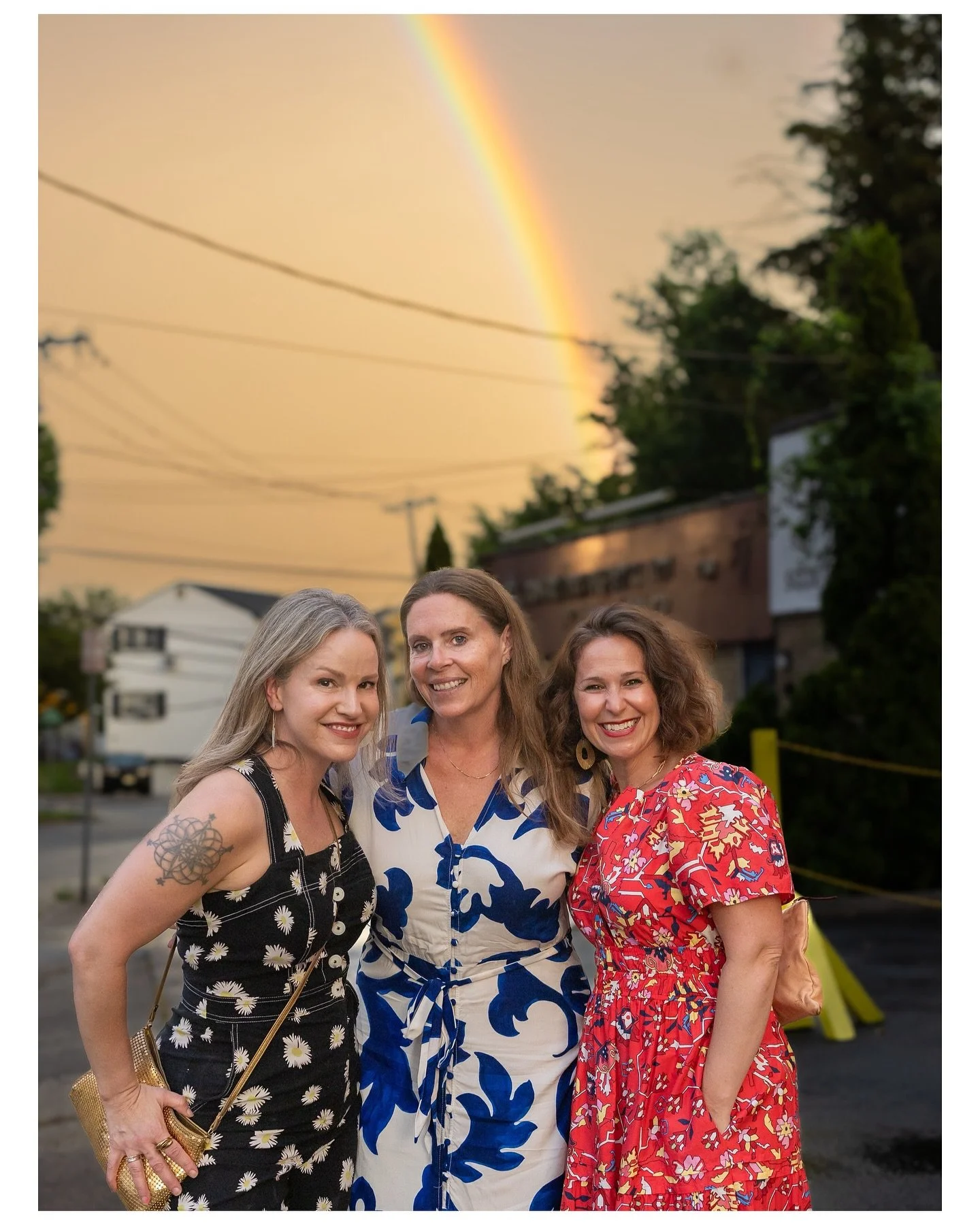 I loved taking photos for my networking group BIGWIG @heybigwig at our &ldquo;Summer Soiree&rdquo; at the fabulous @wheelhousecheeseandmore, with vino @lumscellars and an INSANE rainbow!🍷🧀🌈 

Being part of this dynamic group is such a fulfilling e