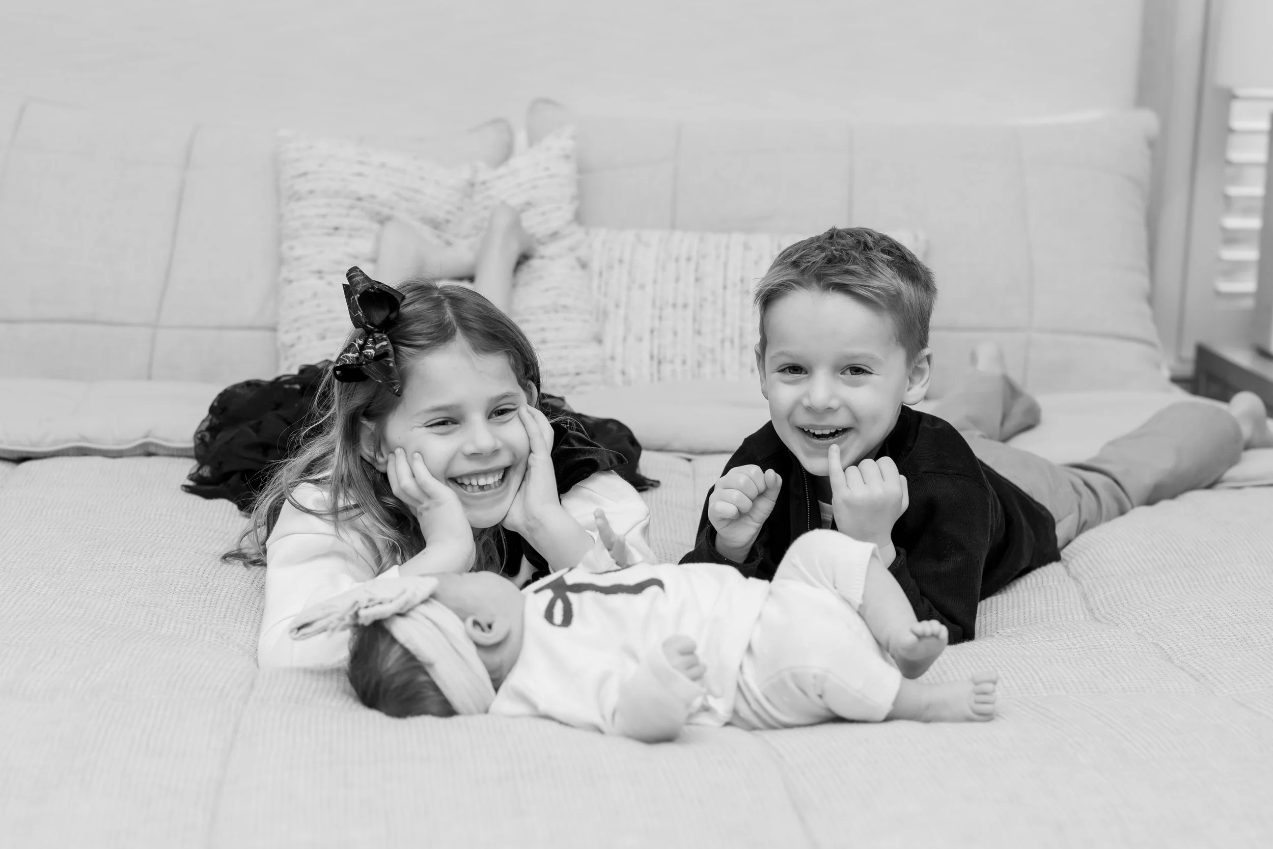 Bloom newborn_Lucy b+w-25.jpg