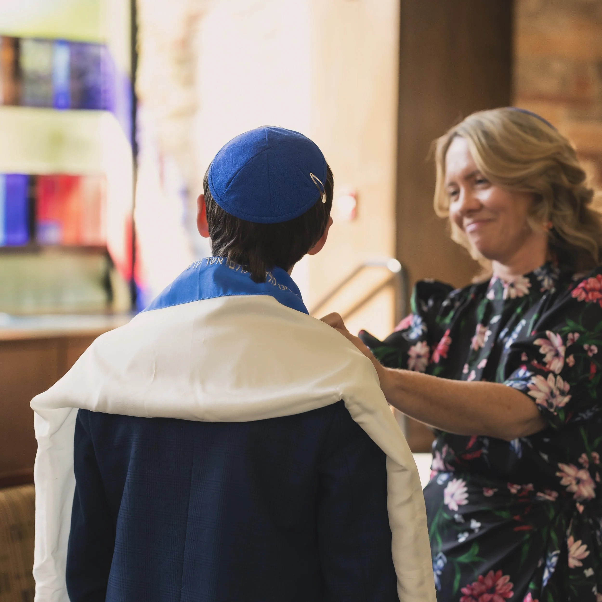 Cheers to another beautiful family I had the honor of photographing in celebration of their younger son&rsquo;s Bar Mitzvah! 📸🕍

Last time I got to capture their older son&rsquo;s&hellip; such an honor- Mazel Tov!! ✡️🎉💙

#livelovelens #barmitzvah