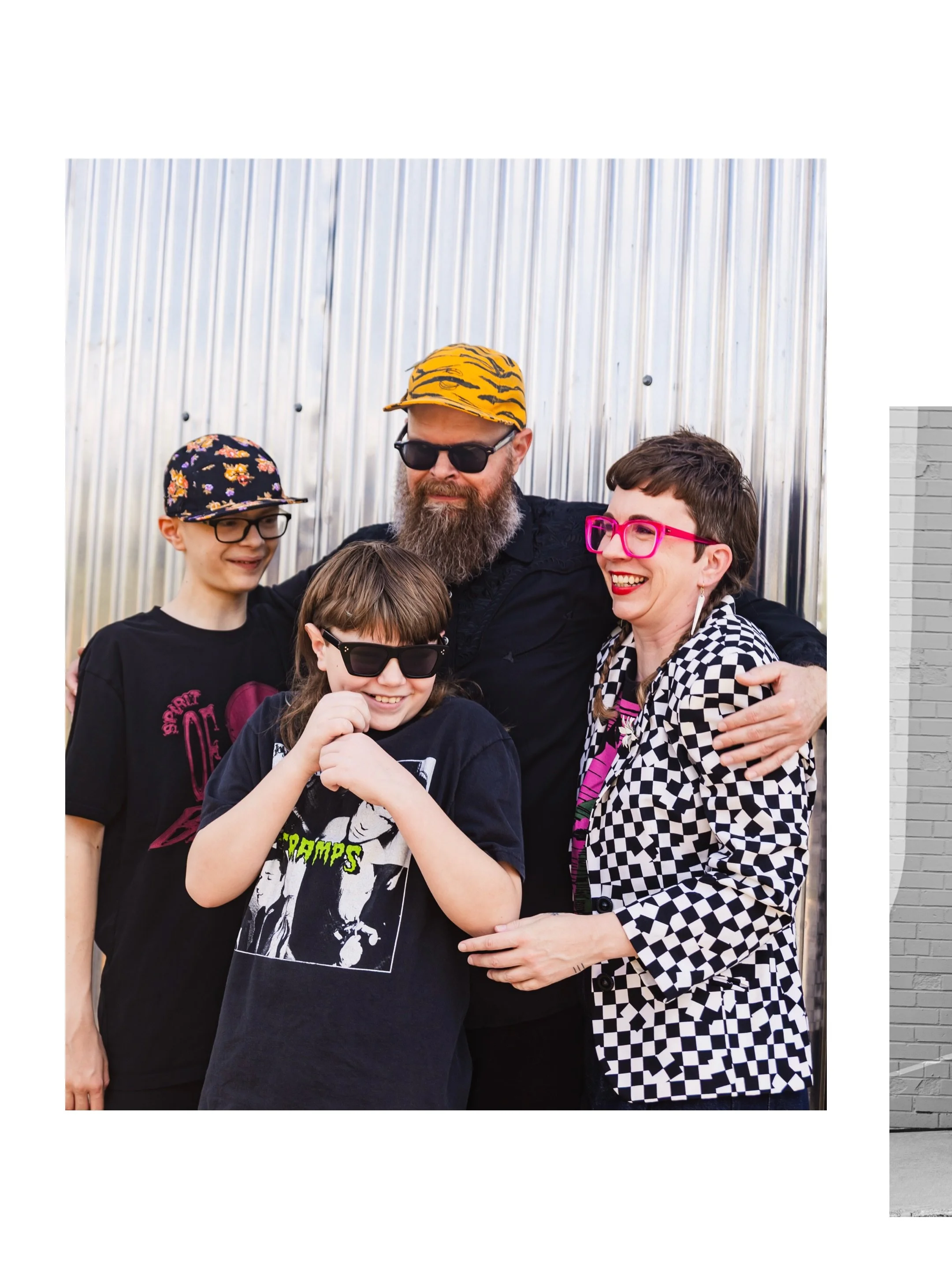 What a freaking privilege to photograph this family&mdash; they&rsquo;re super strong, super cool, and super talented! They have a family band, a vintage business and so much more. Thanks for asking me to capture you!! ❤️🖤 

Locals, look out for Mat