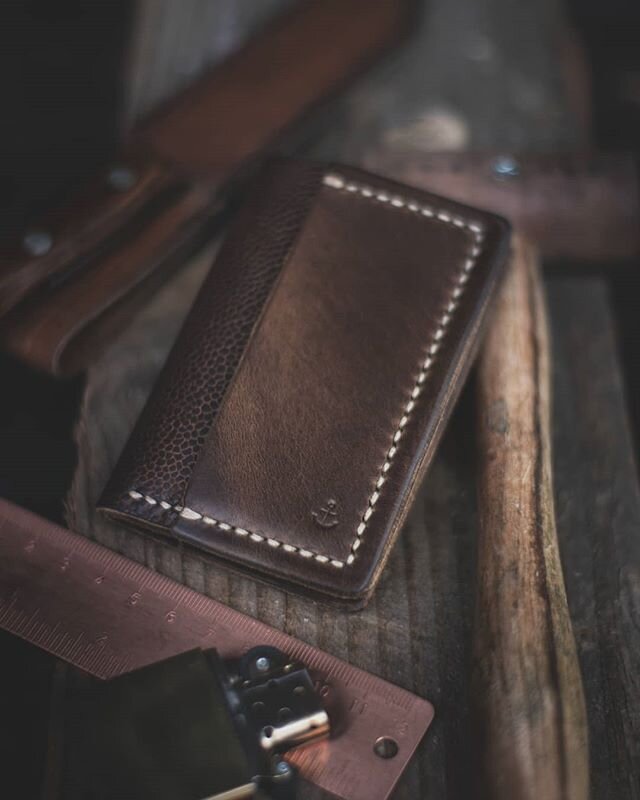 Happy Father's Day to all you badass Dads out there 💪. Today we're cooking up an awesome collab giveaway with @anchorheritage, which will include this awesome handmade leather wallet.  The giveaway is going to drop next Sunday, keep your eyes on our