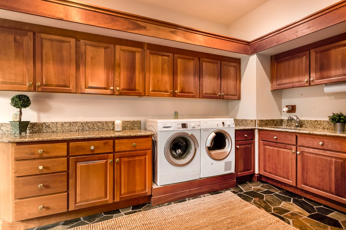19 Main House Utility-Mud room.jpg