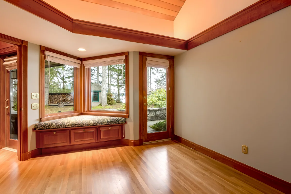 29 Main House bdrm Ocean Forrest View.jpg