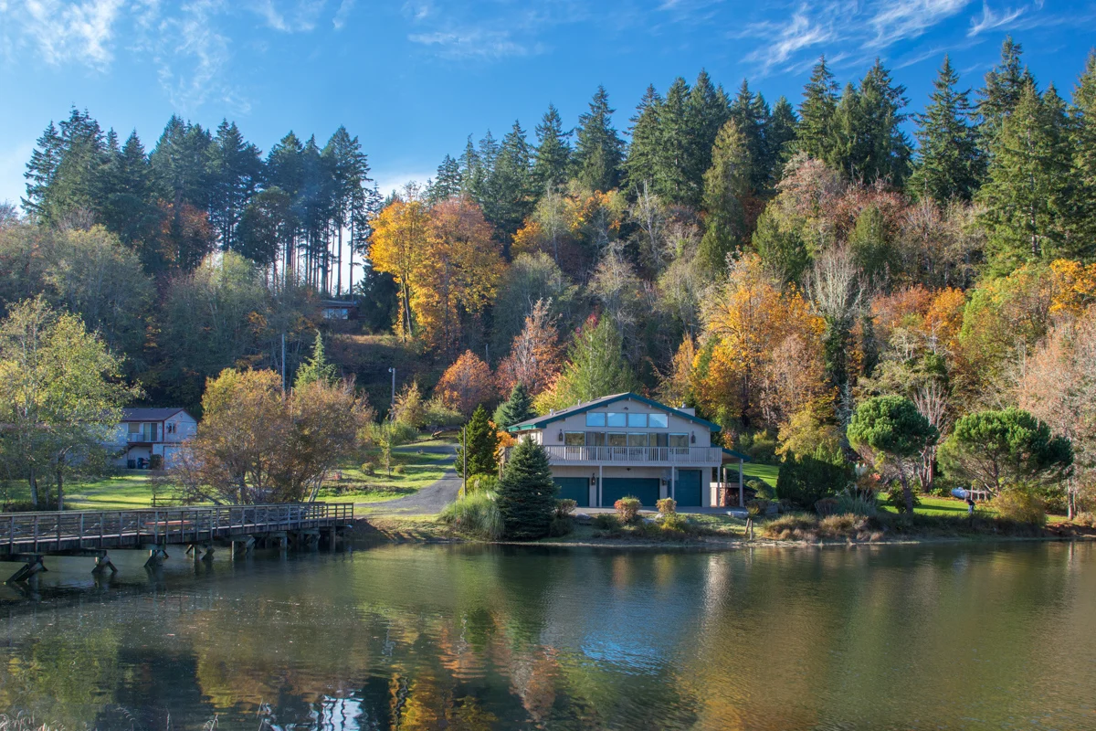 31 Guest House- Bridge.jpg