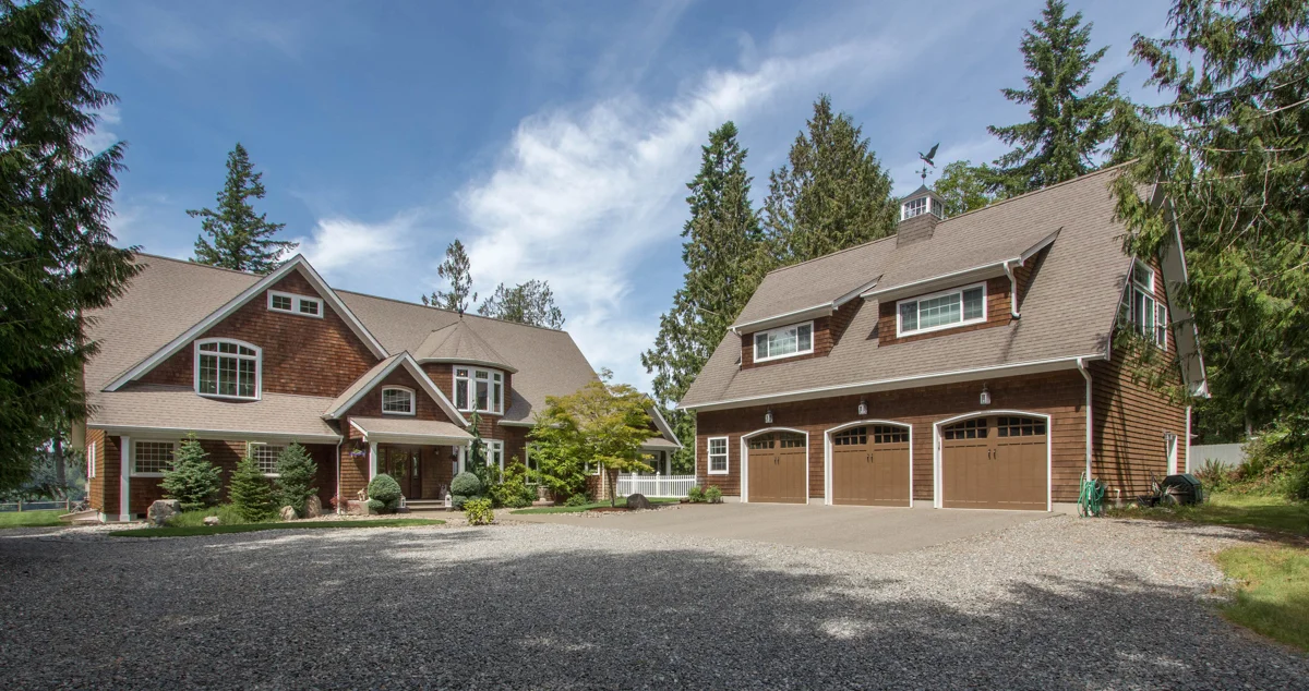 Hampton’s inspired architecture graces this beautiful landscape…..