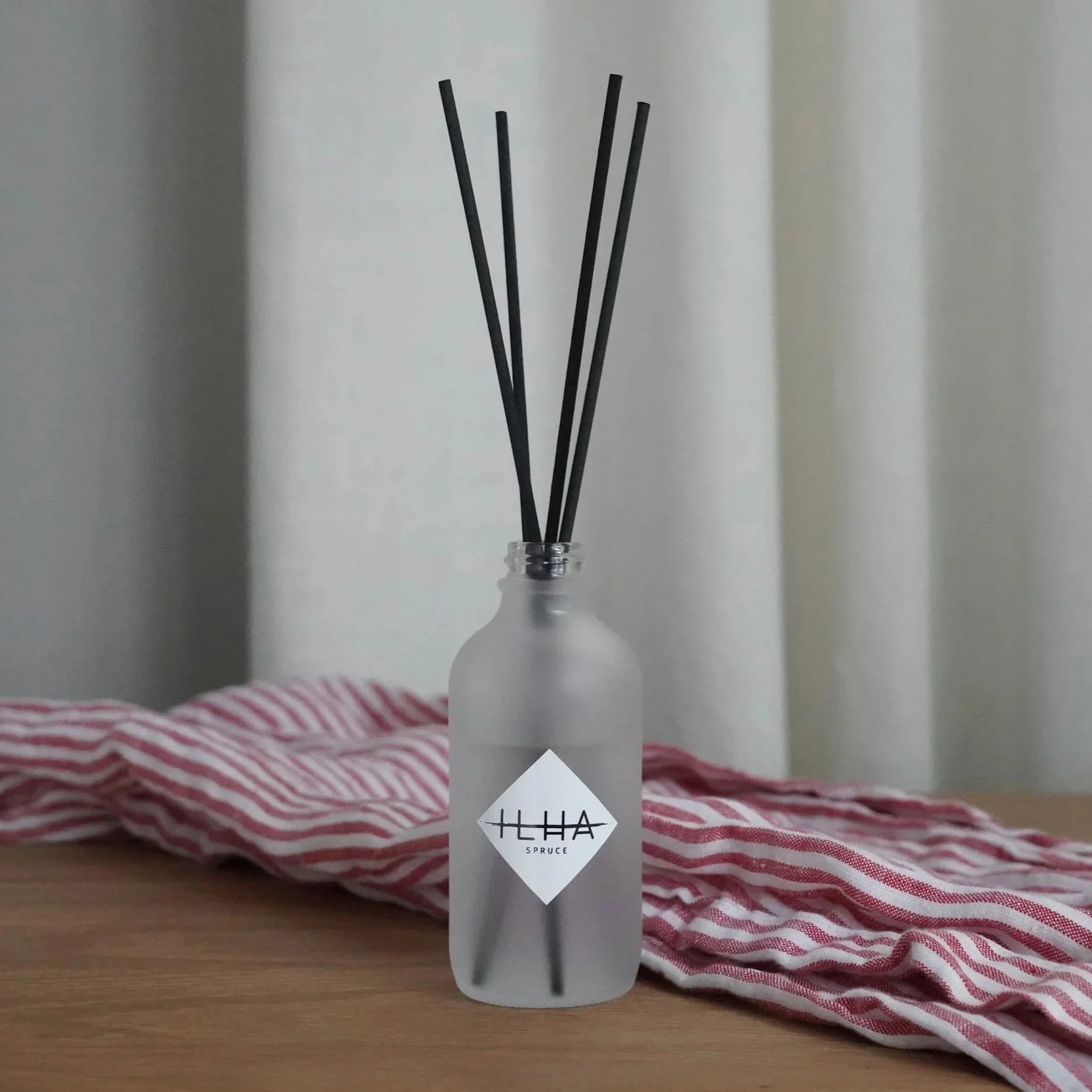 Spruce_Diffuser_2.jpg (Copy)