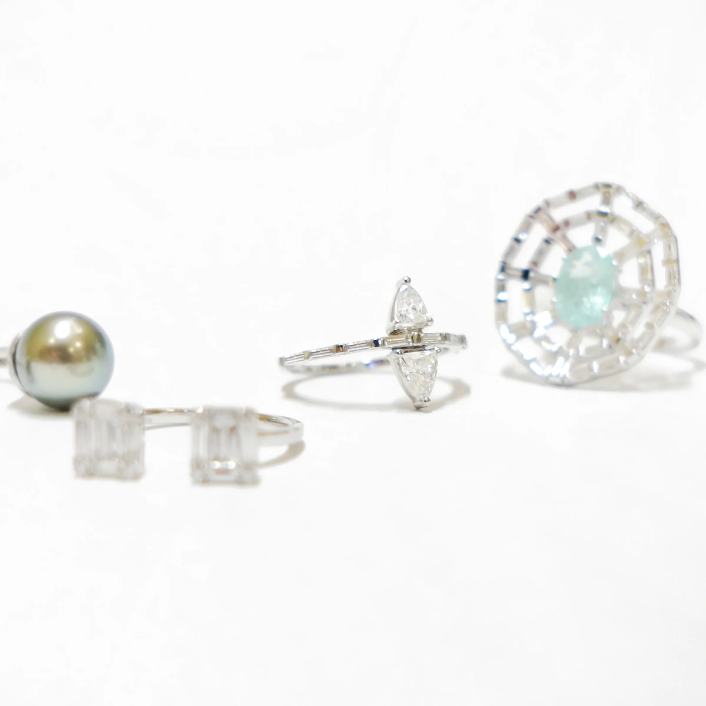 Shield Shape diamond and baguette diamond ring2.jpg