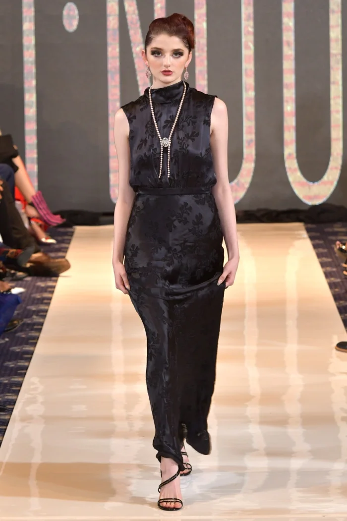 Runway Look 17 Full.jpg