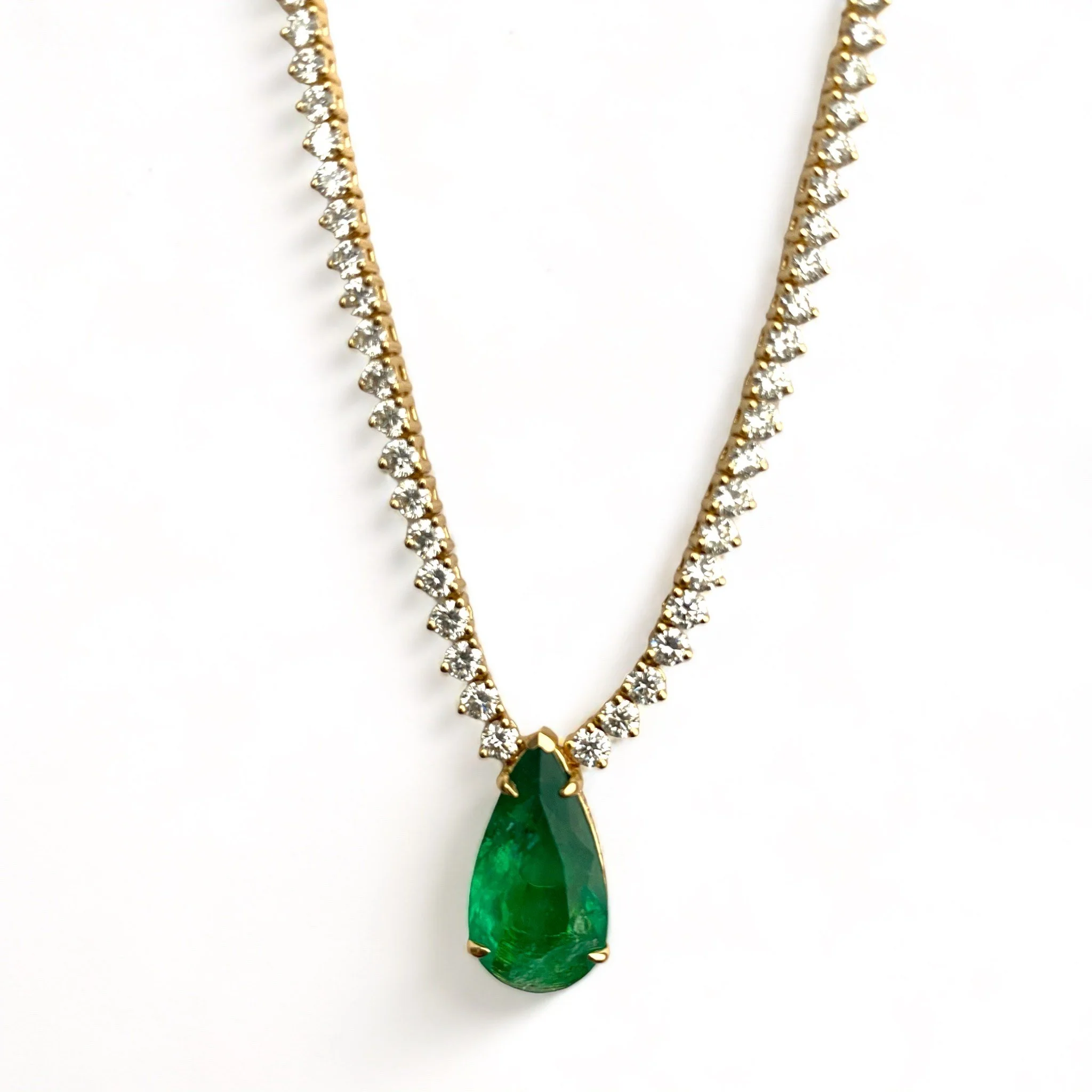 Statement 7.5 ct Emerald and Graduated Diamond Necklace