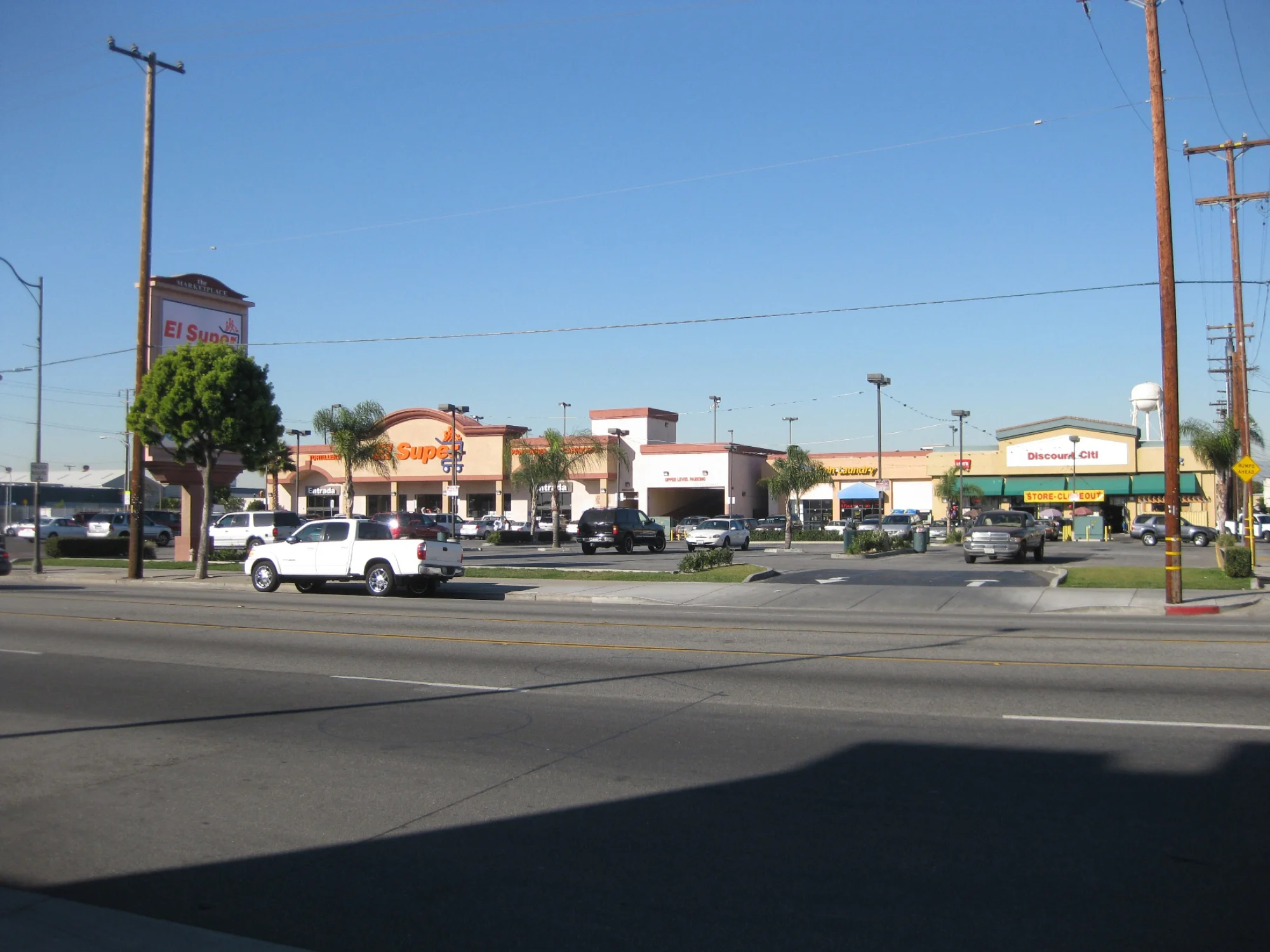 Huntington Park Shopping Center 