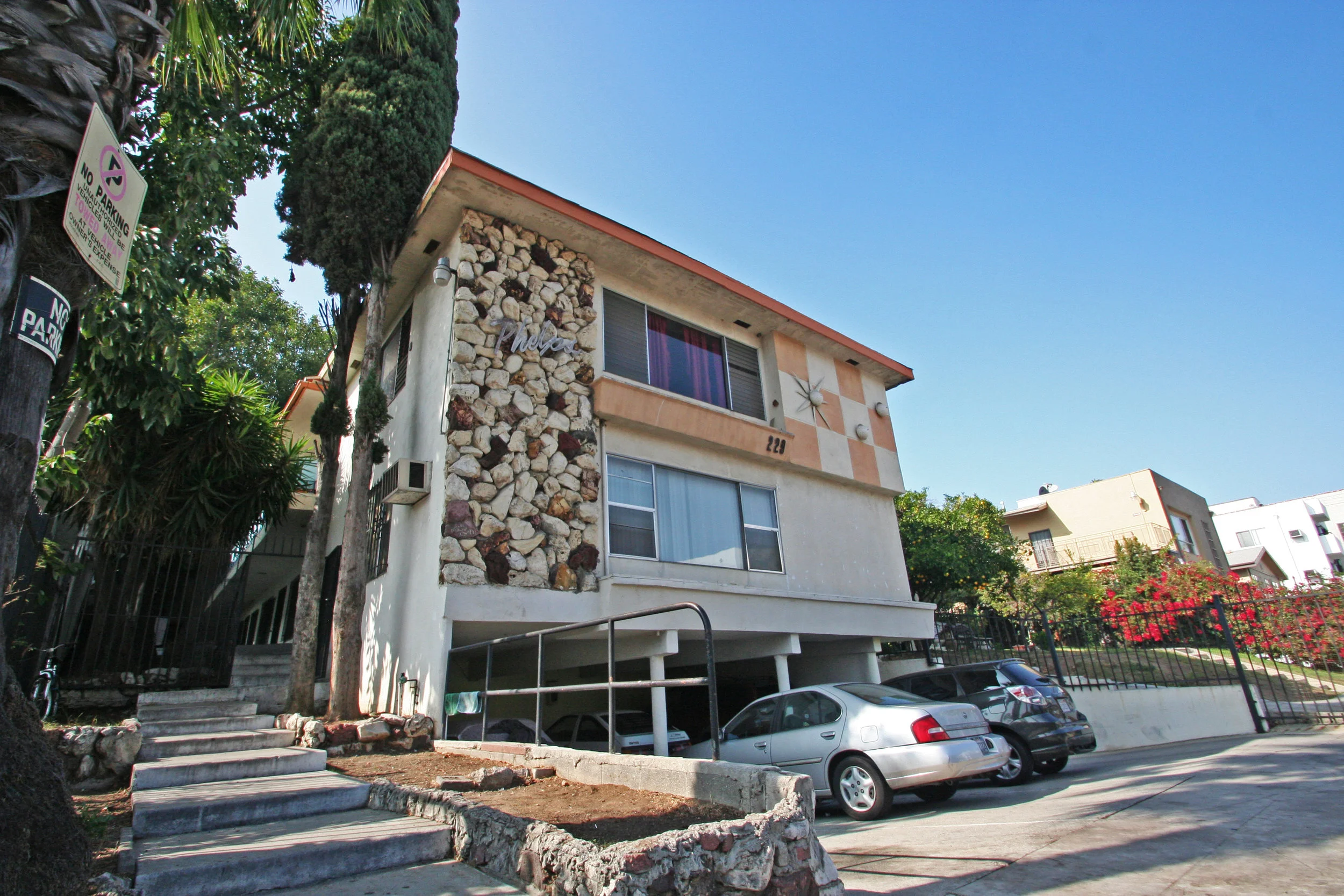 Alexandria Ave Apartments 