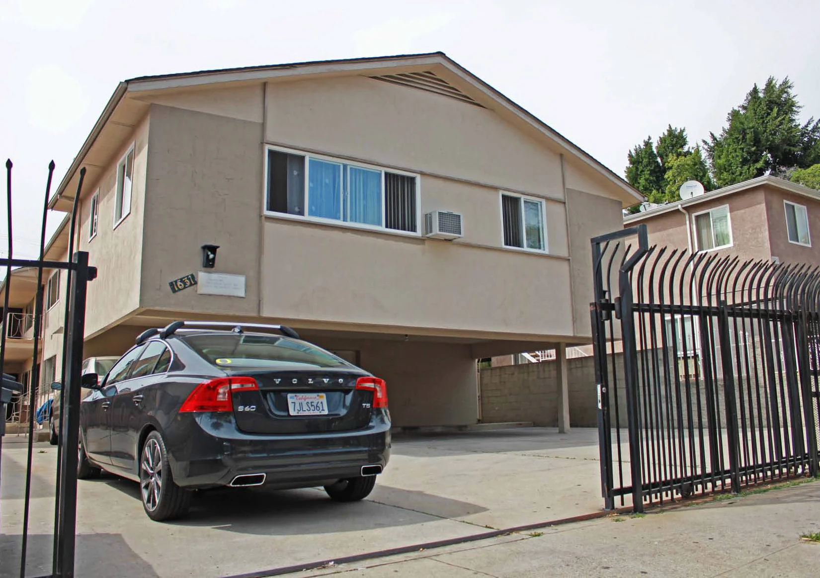 Harvard Blvd Apartments