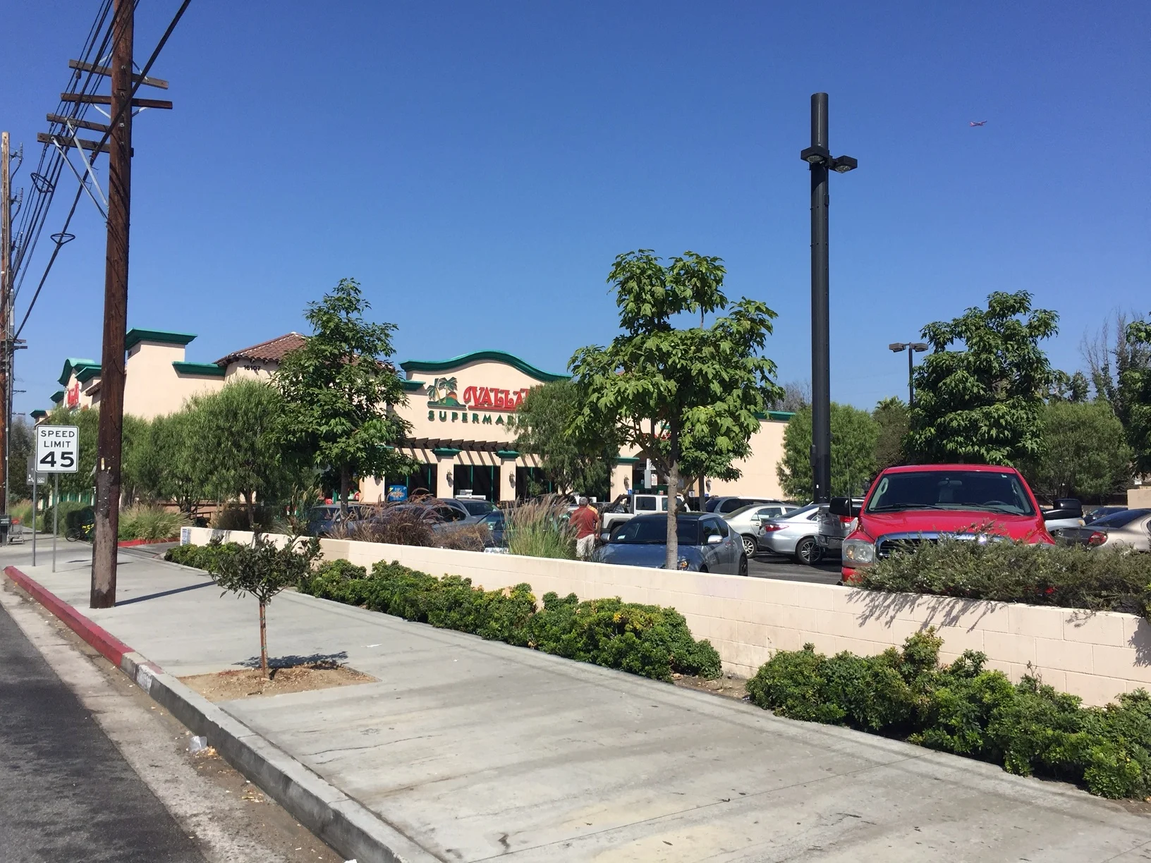 Vallarta Supermarket