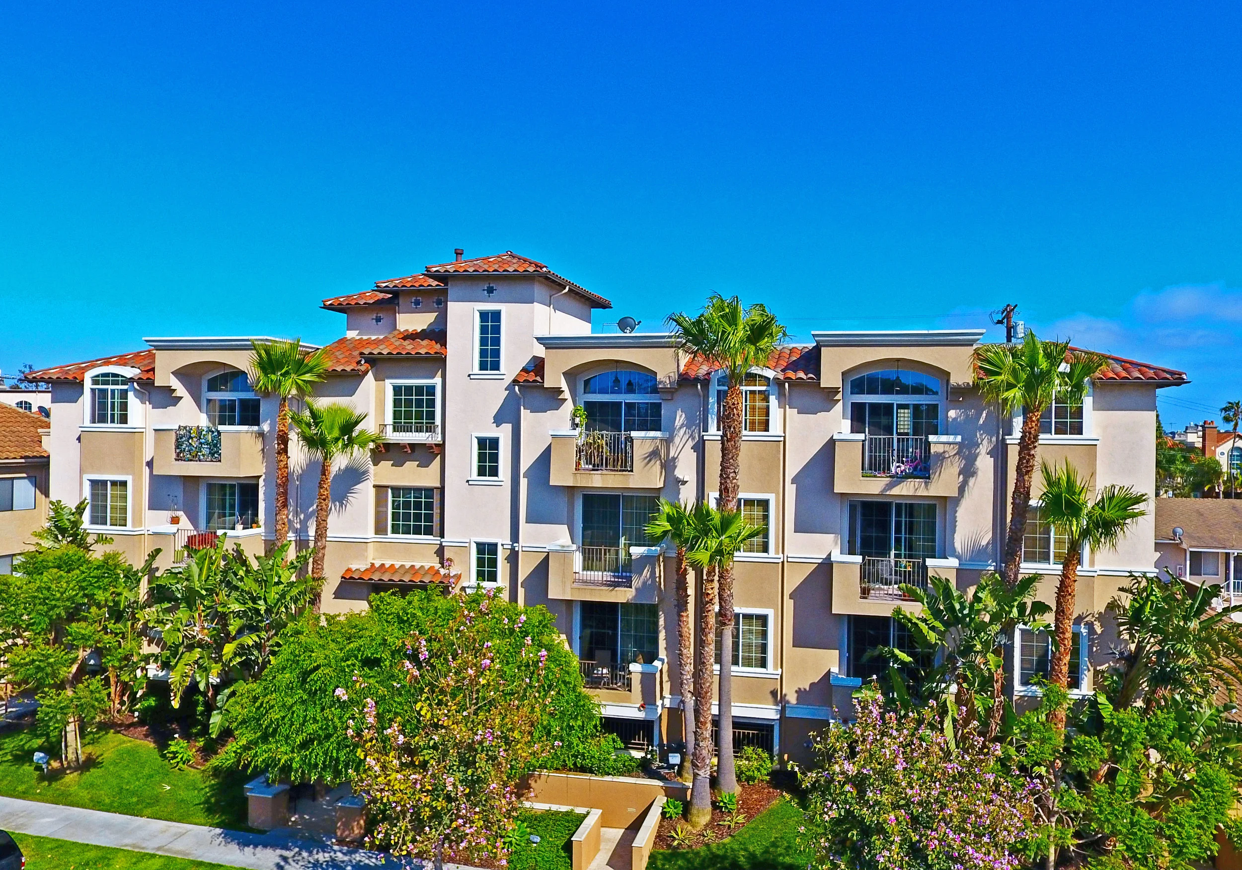 Flight Ave Apartments