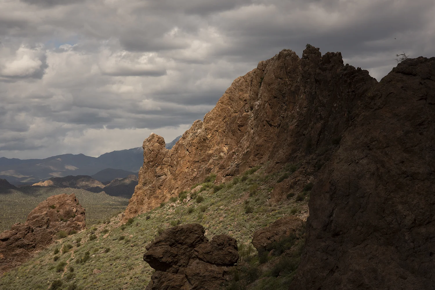 Super 8924 Peak on Treasure Loop.jpg