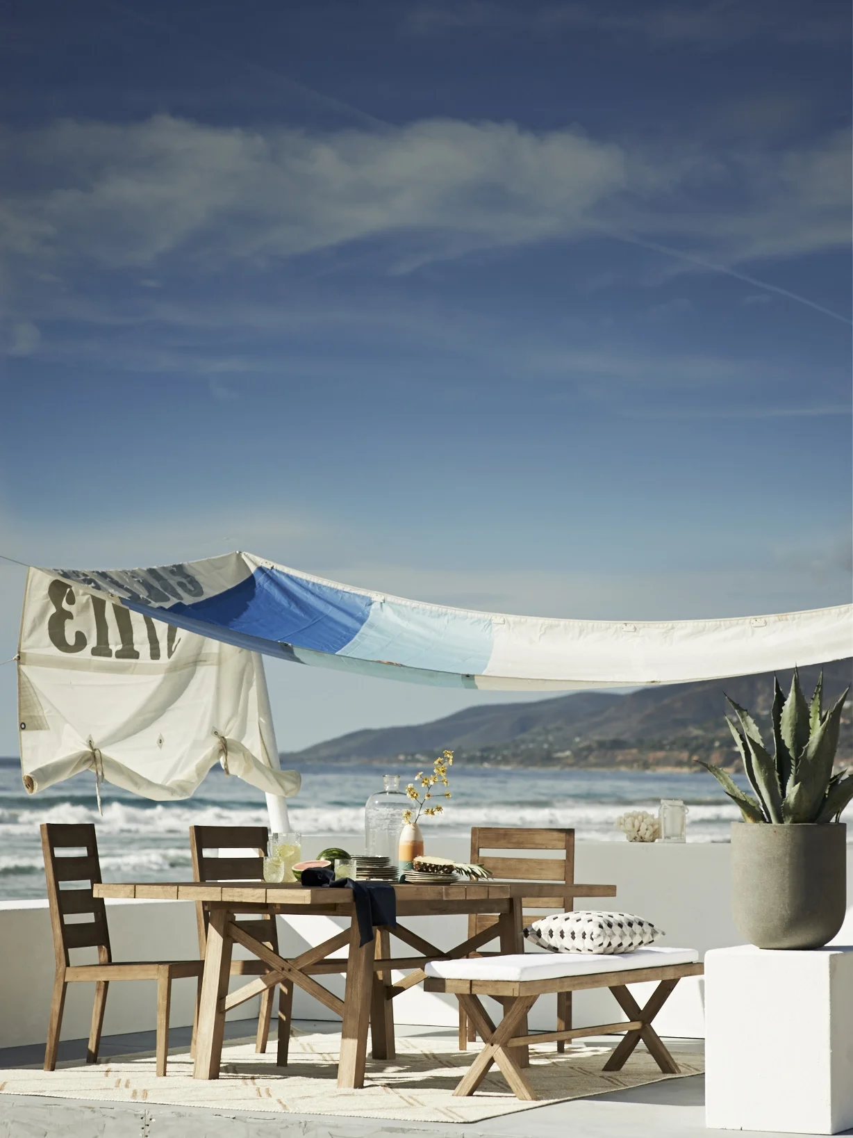 d3-cover-v1-jardine-dinning-pc-su15-736.jpg