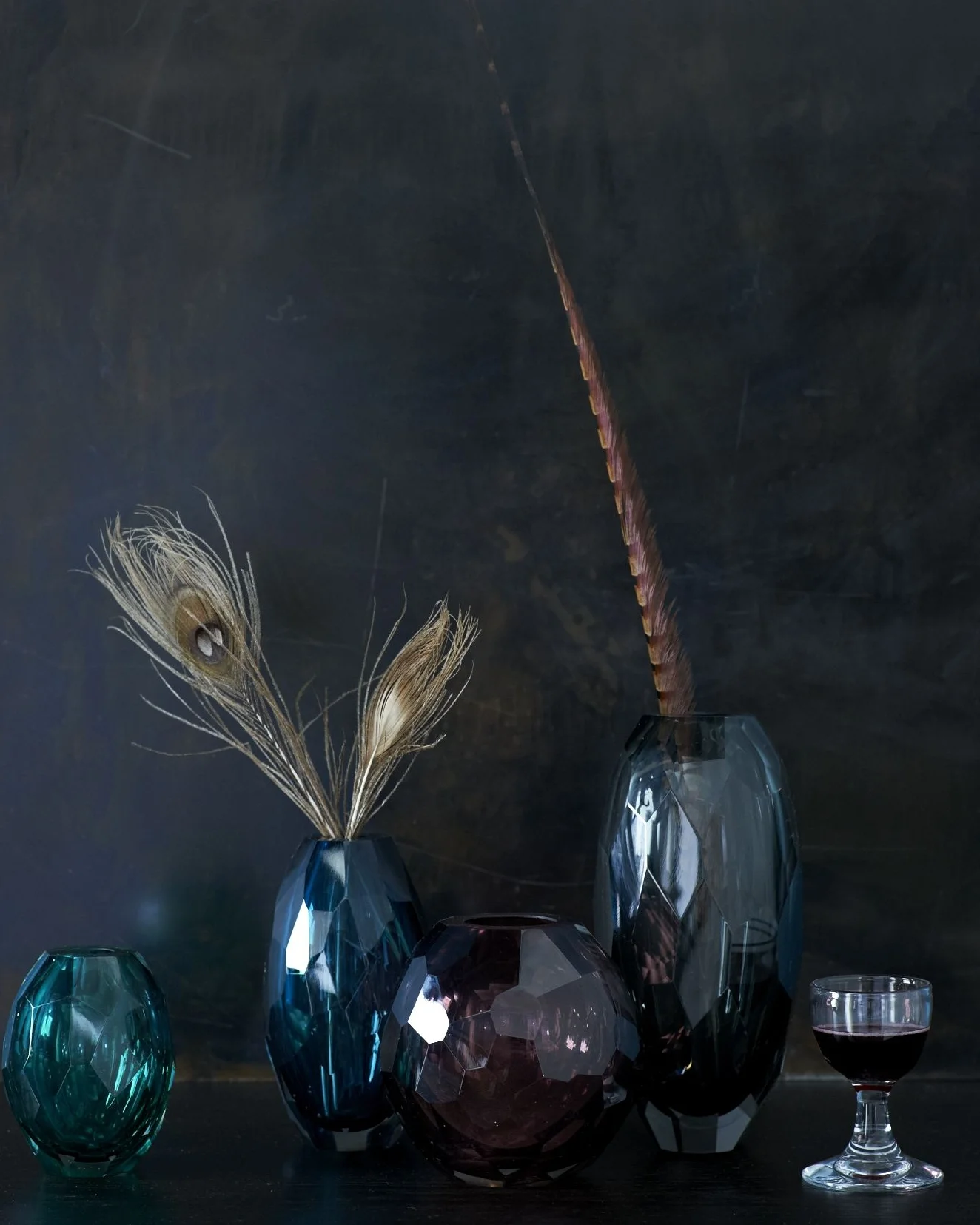 l10-faceted-glass-vase-collection-sell-ho13-011.jpg