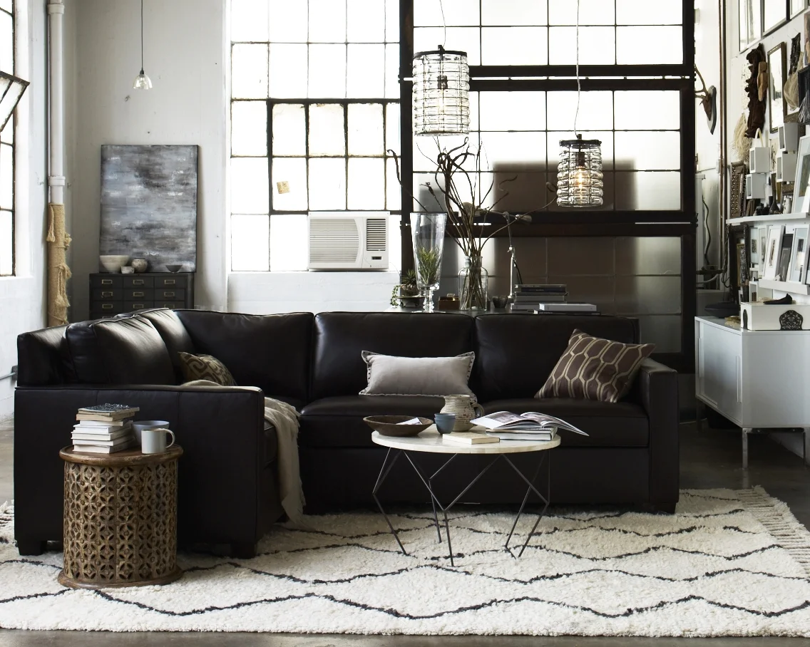 L6_HenryLeatherSectional.feat.V2.med.hero.449.jpg