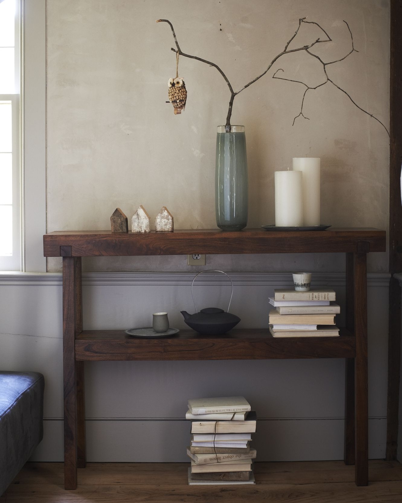 Liv3_RusticSlimConsole_070_HERO.jpg