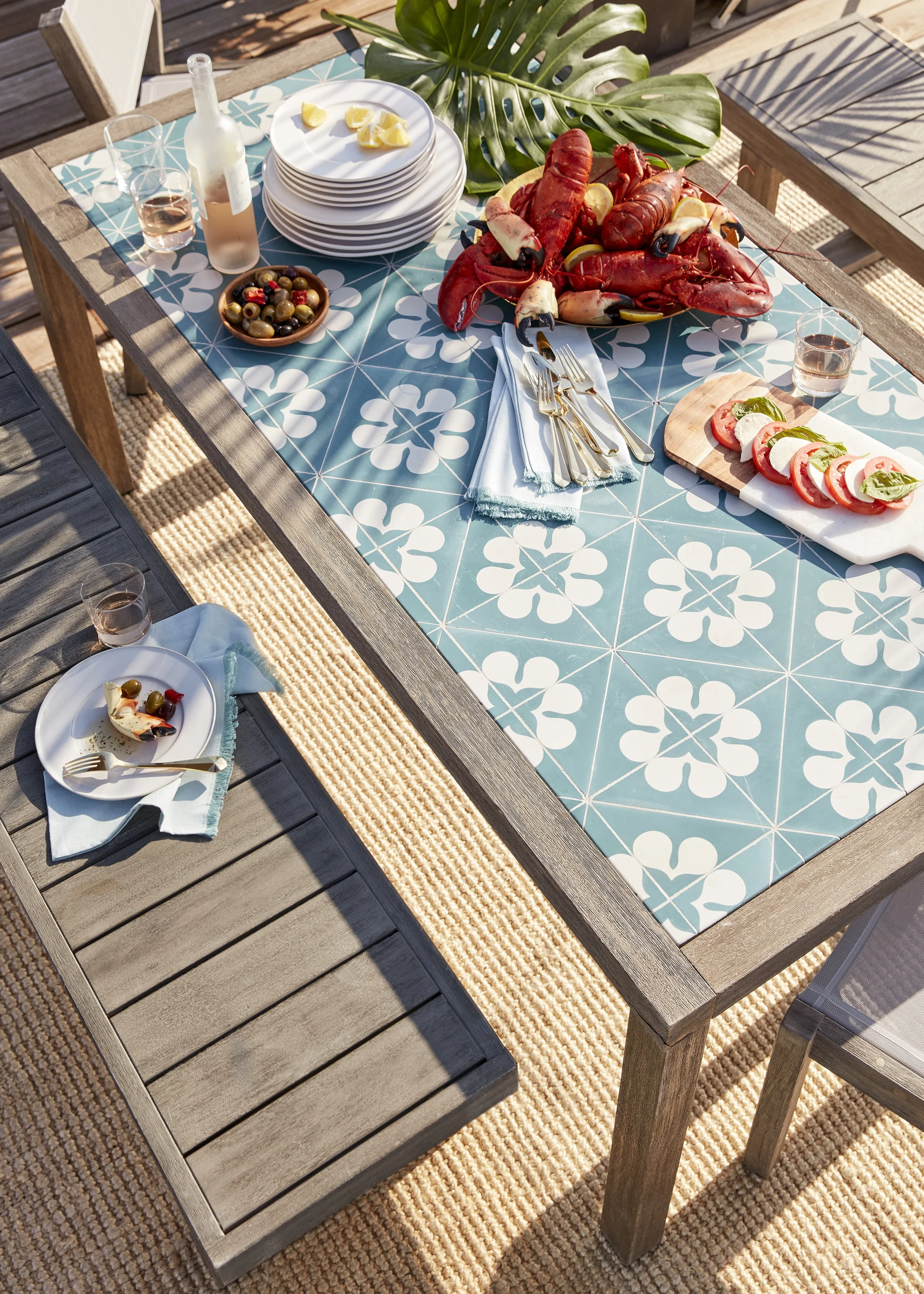 O10-reportage-mosaic-dining-su17-v1.jpg