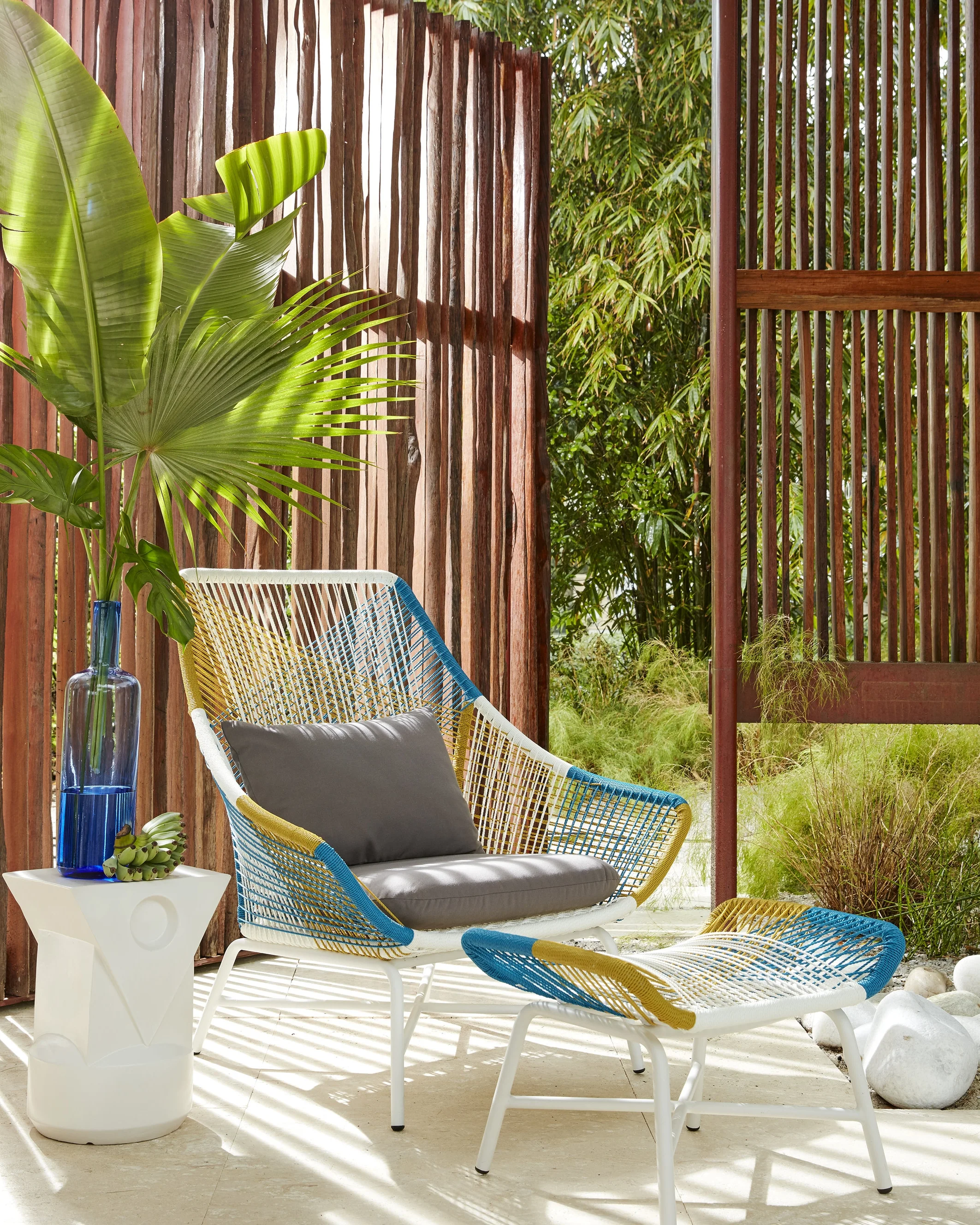 O5-cover-lounge-chair-su17-v1.jpg