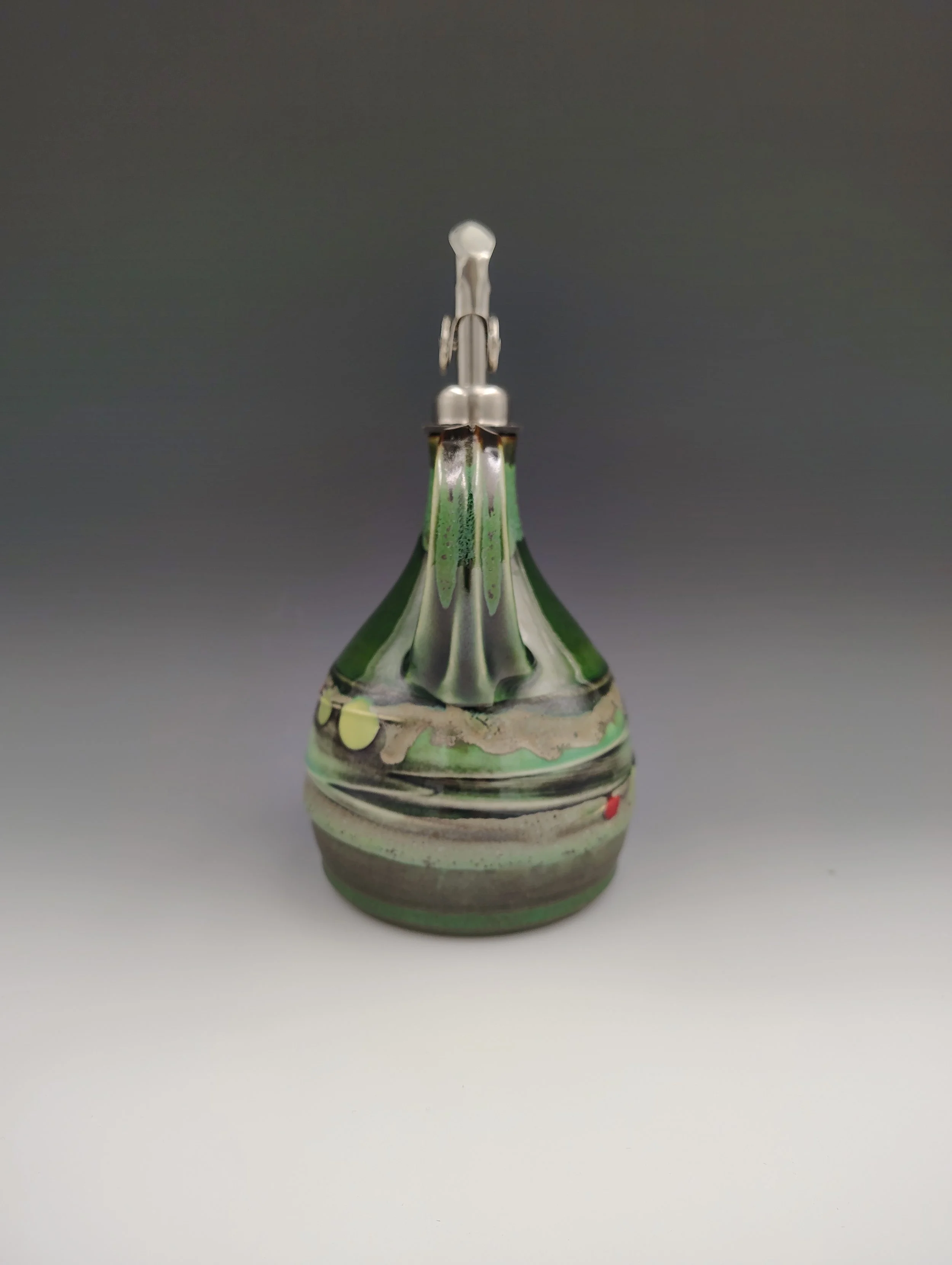 Oil Bottle 9c.jpg