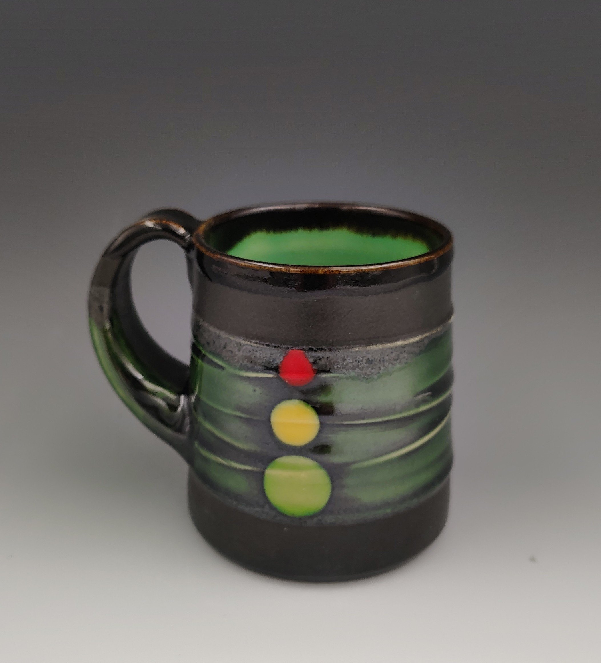 Medium Mug 16b.jpg