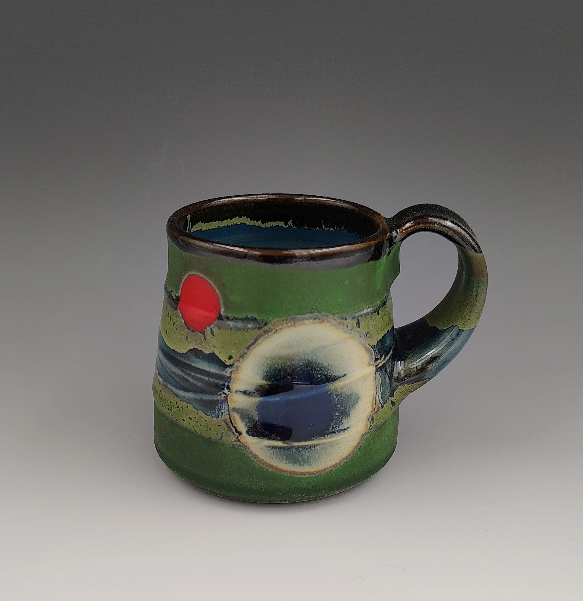 s.mug4a.jpg