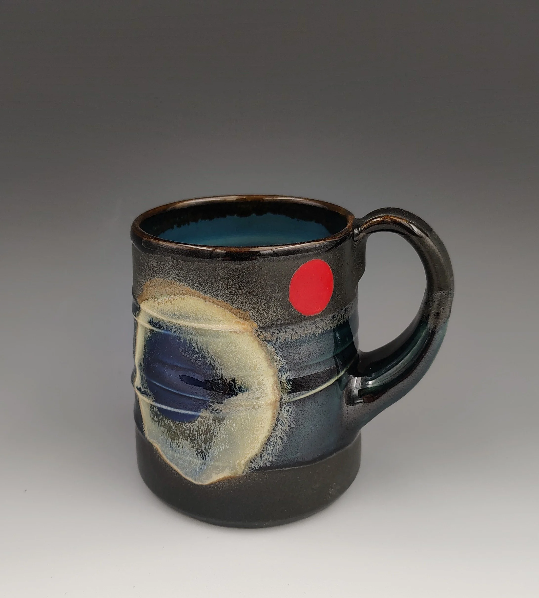Medium Mug 17a.jpg