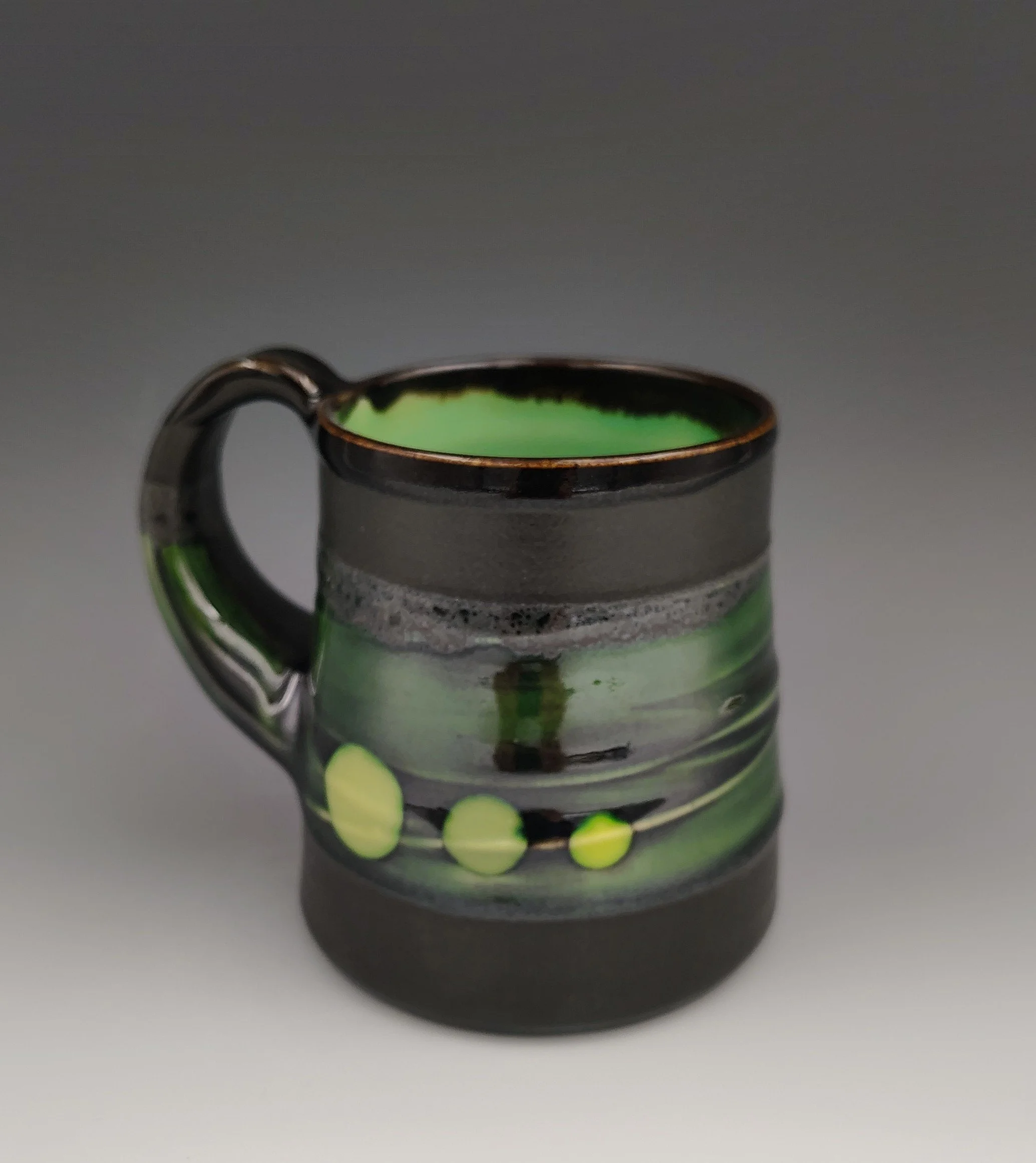 Medium Mug 18b.jpg