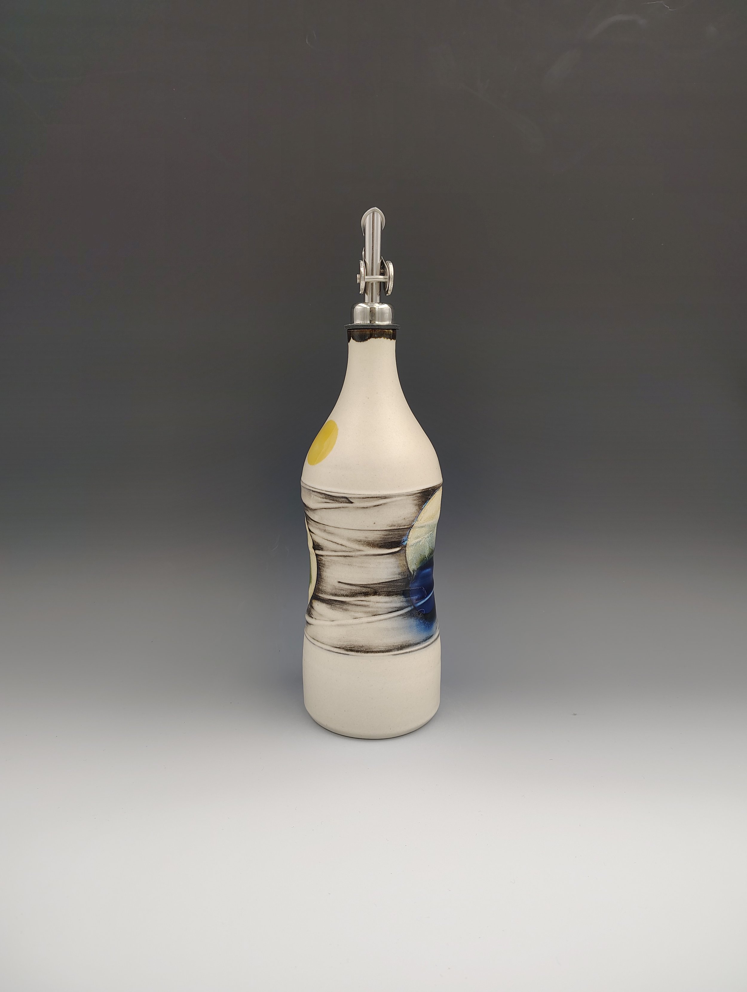 Oil Bottle 1c.jpg