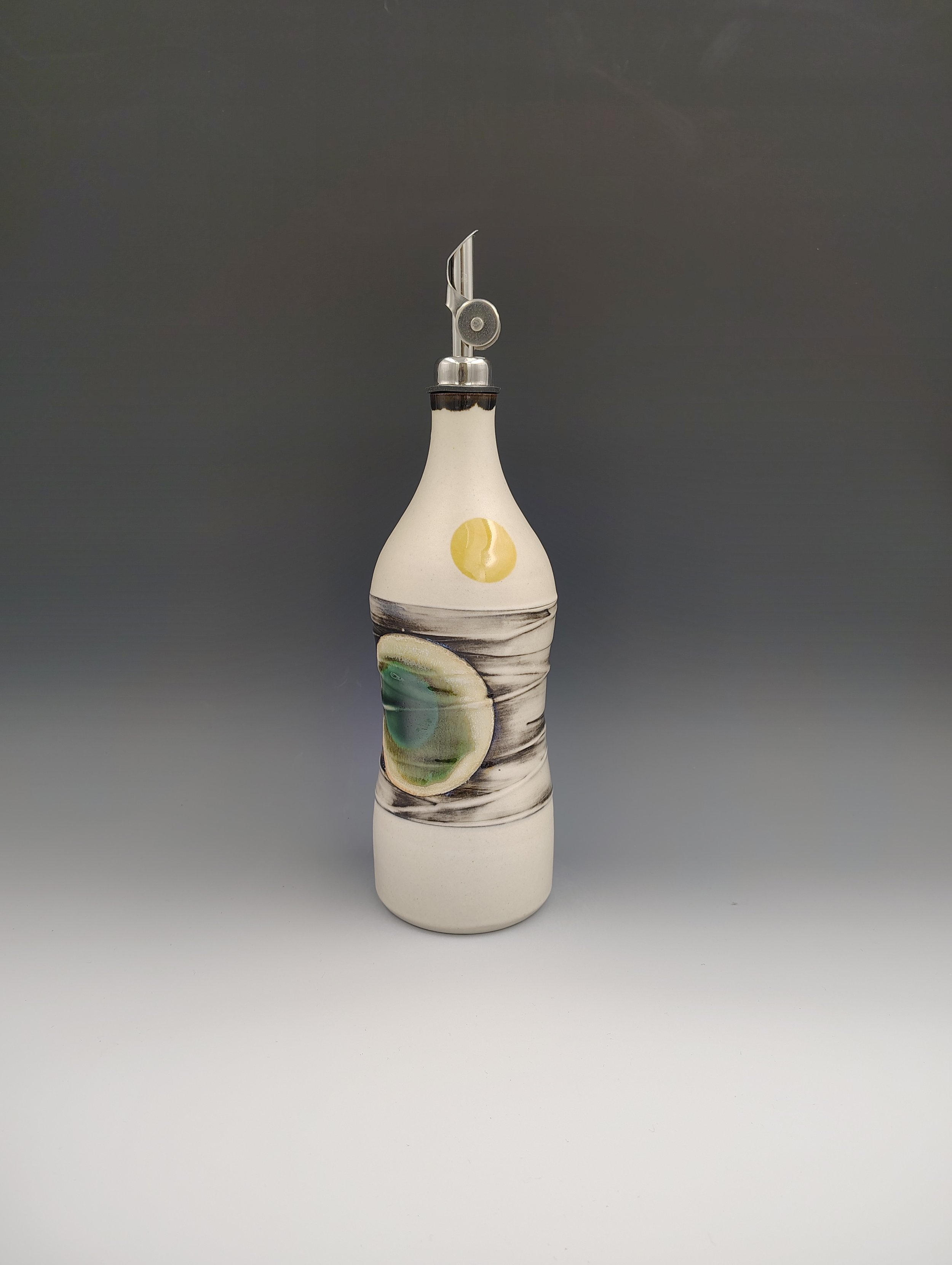 Oil Bottle 1b.jpg
