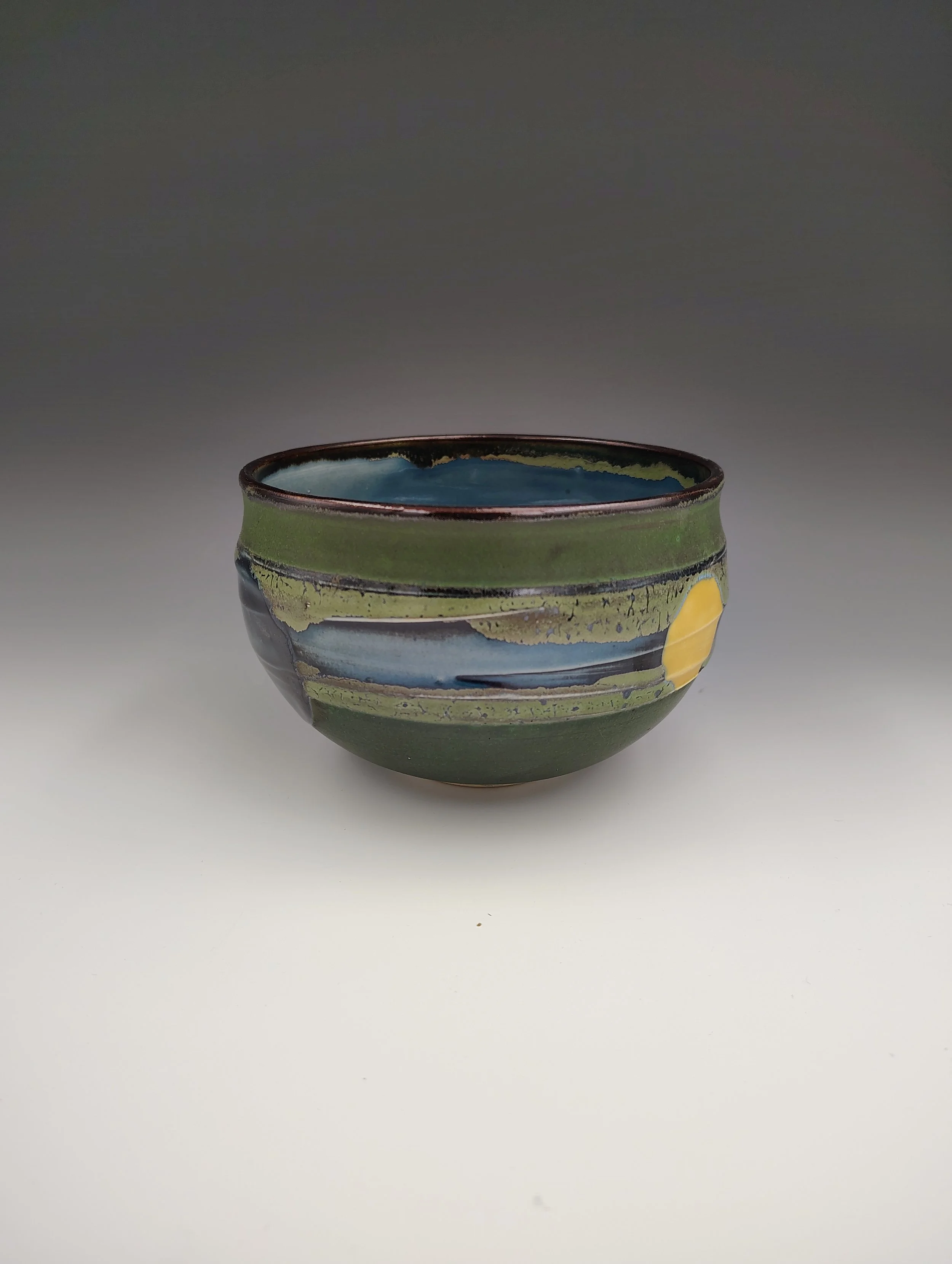 Medium Bowl 1c.jpg