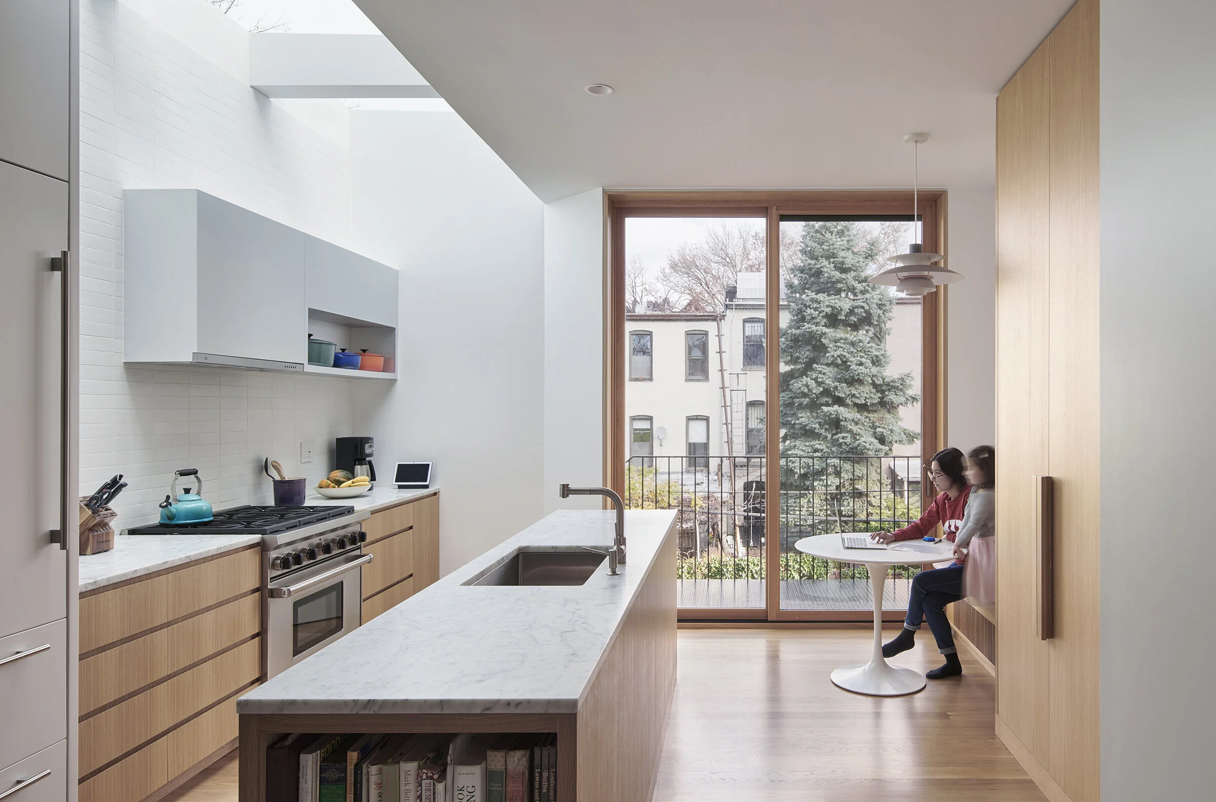 LightAndAir-SkylitHouse-photo-kitchen-1.jpg