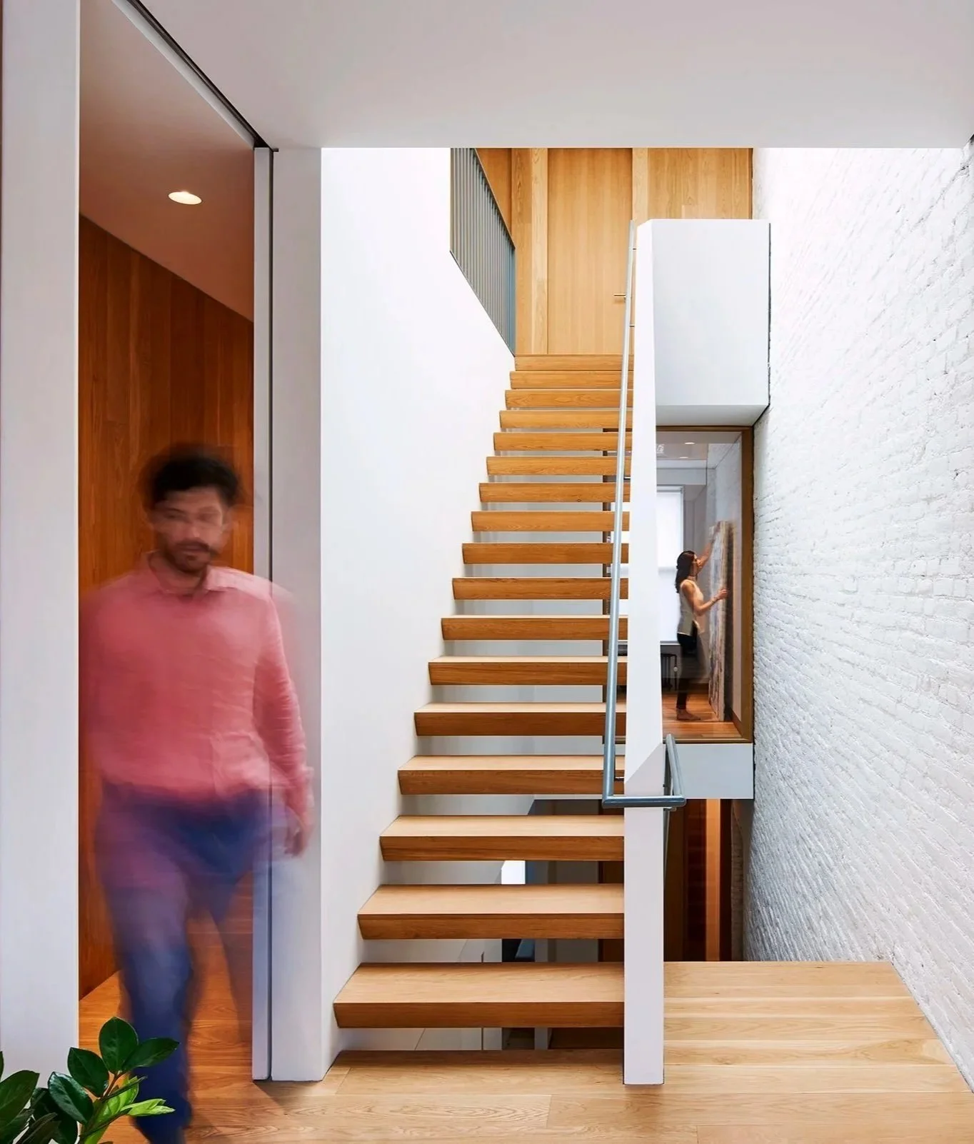 LightAndAir-SwitchbackHouse-photo-stair-thumbnail.jpg