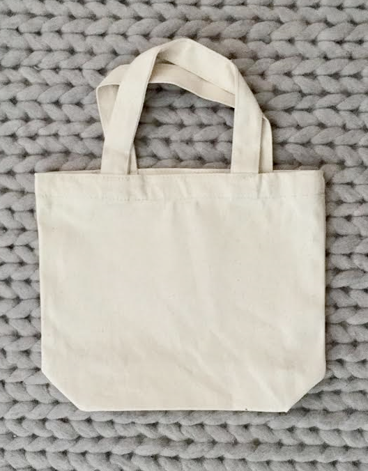 Blank Lunch Tote.png