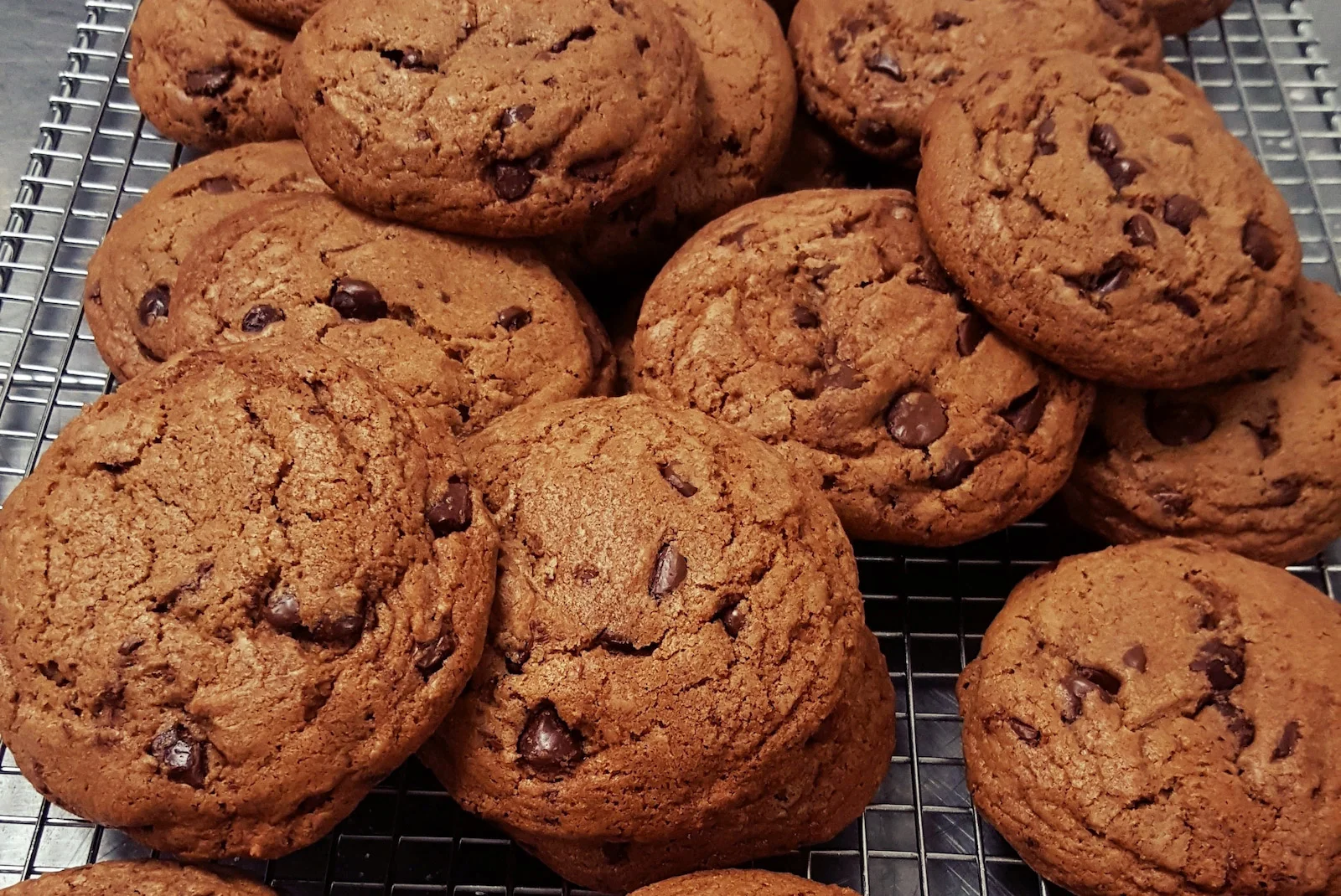 fresh+baked+chocoloate+chip+cookies.jpg